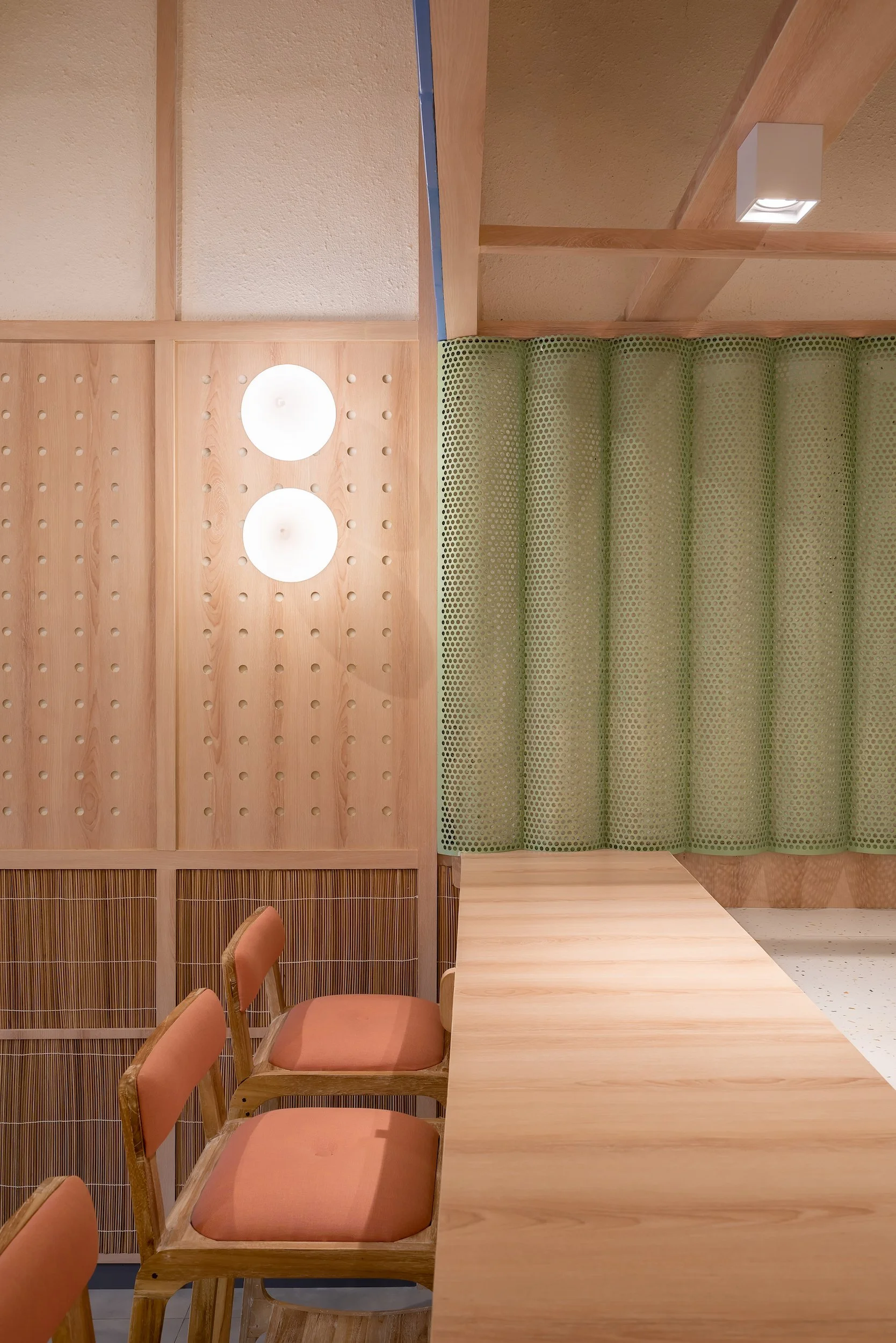 WEBSITE_Hi-Res_Guresu Dining_1762-Edit.jpg