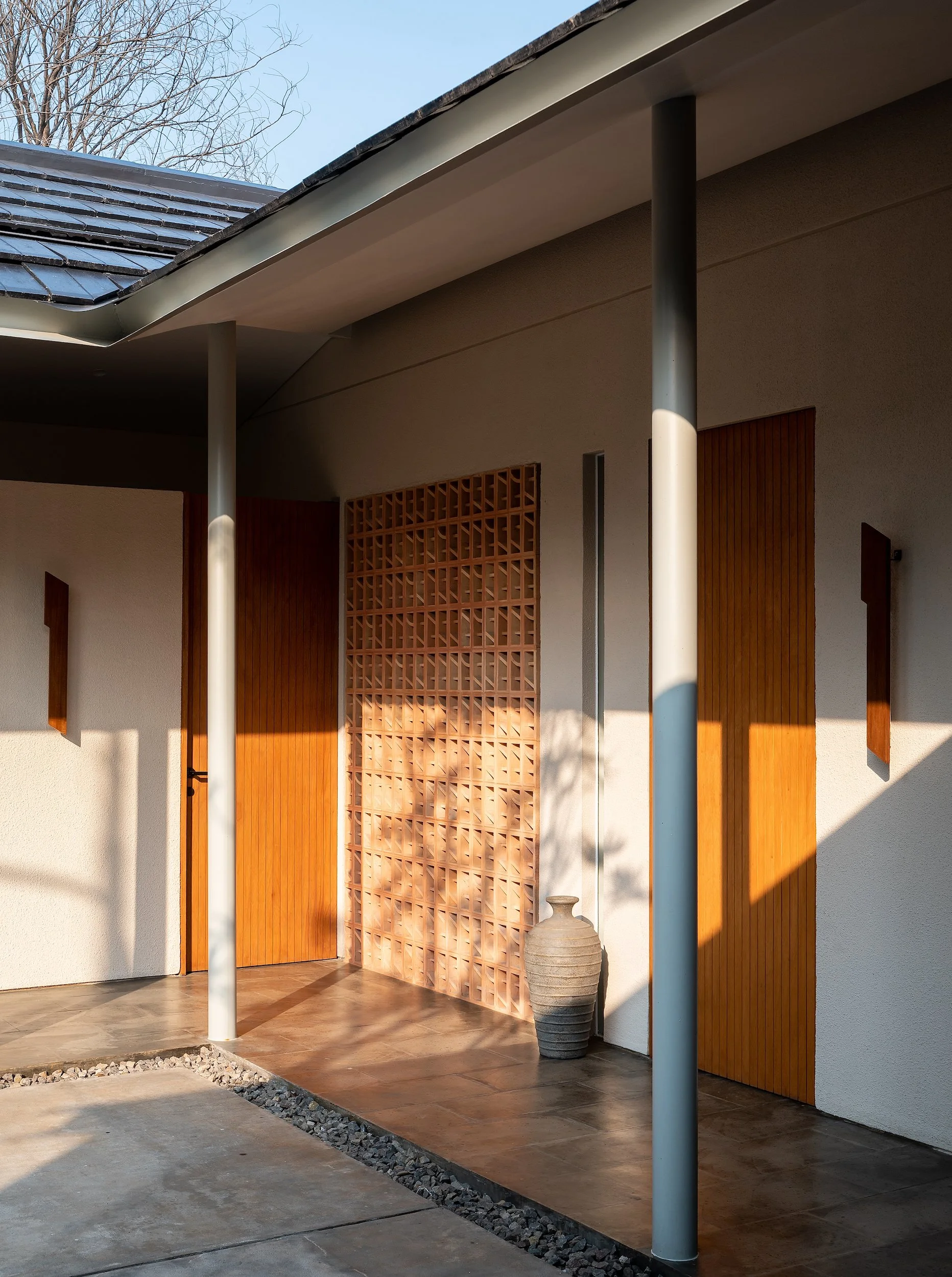 Website_Hi-Res_Rawamangun House_4037-Edit.jpg