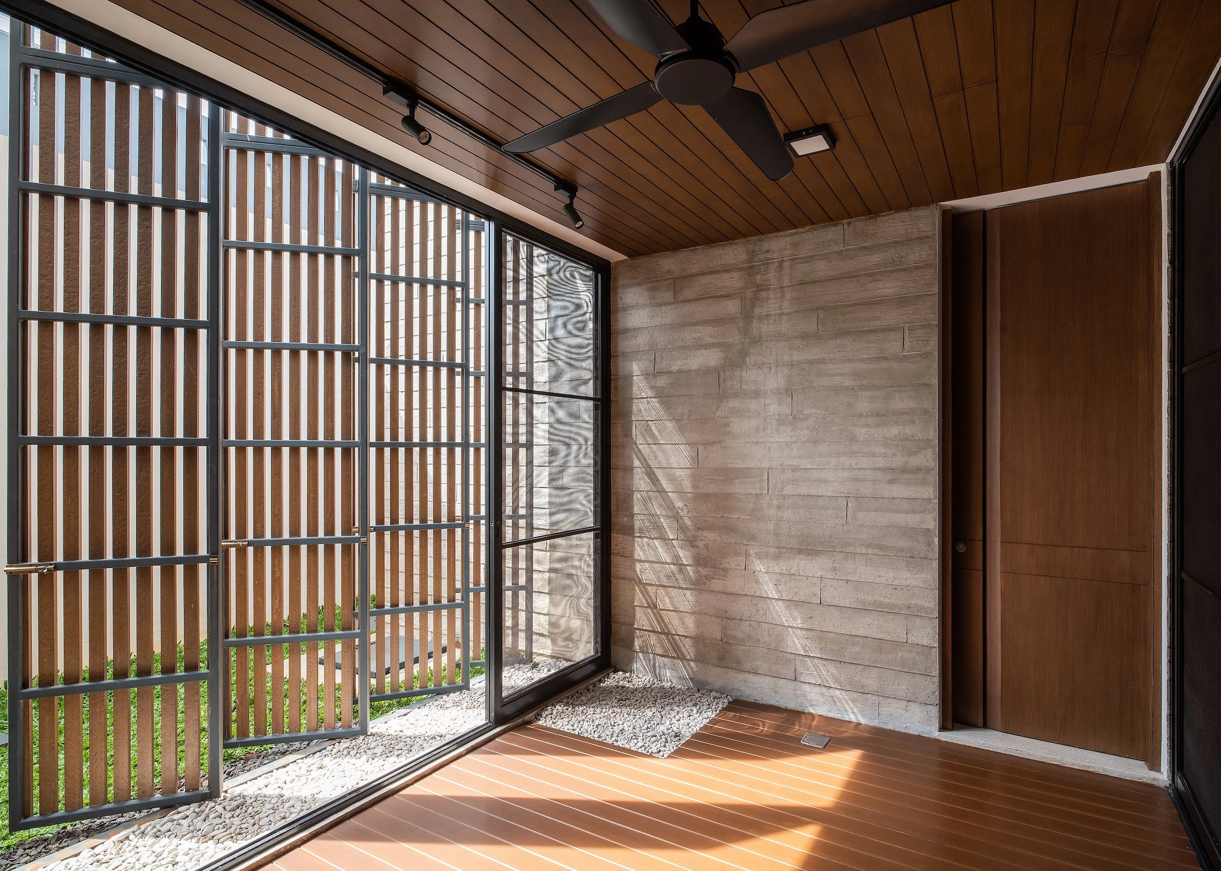 Website_Hi-Res_Saraswati House_7099-Edit.jpg