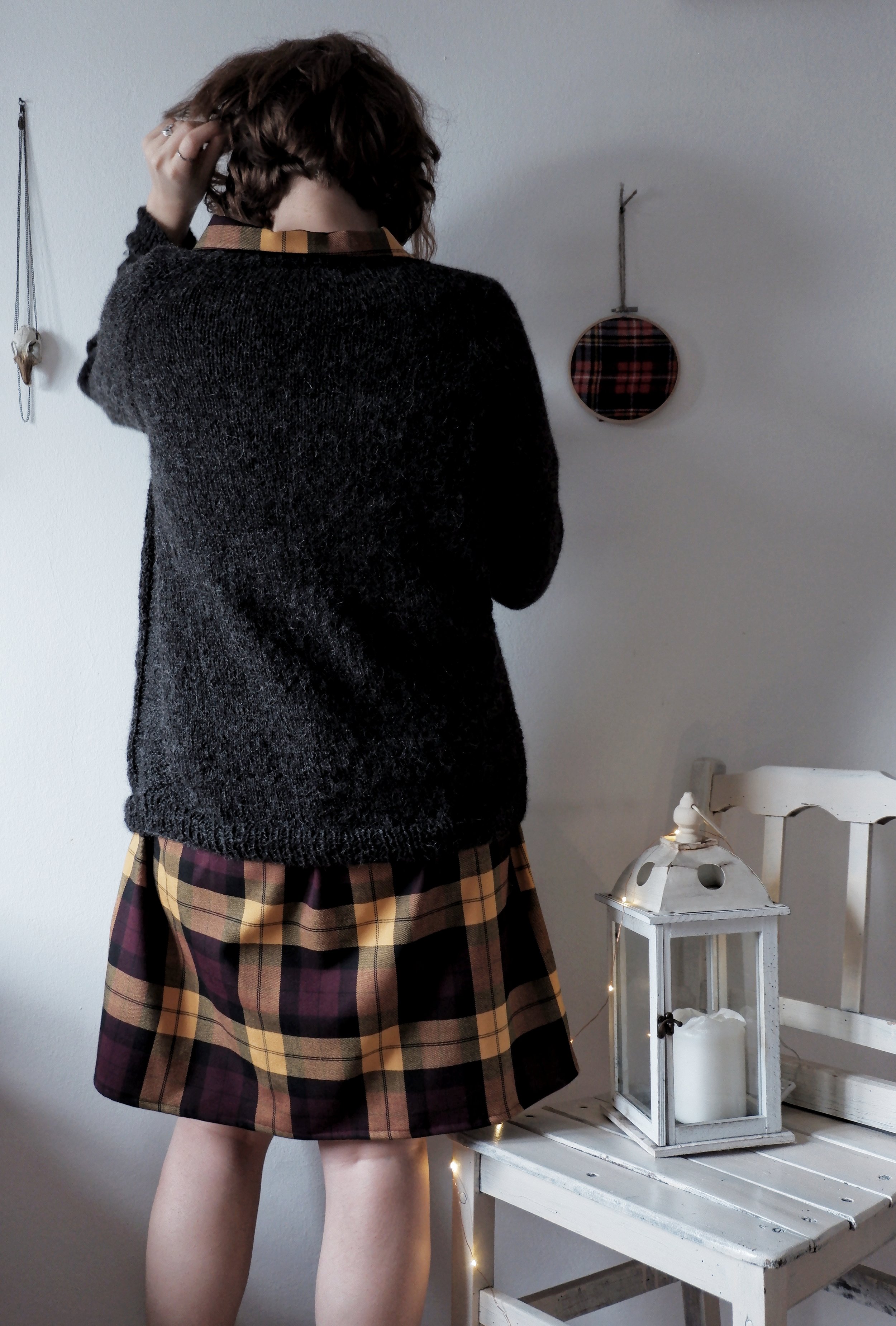Calmfluencer Sweater_03.jpeg
