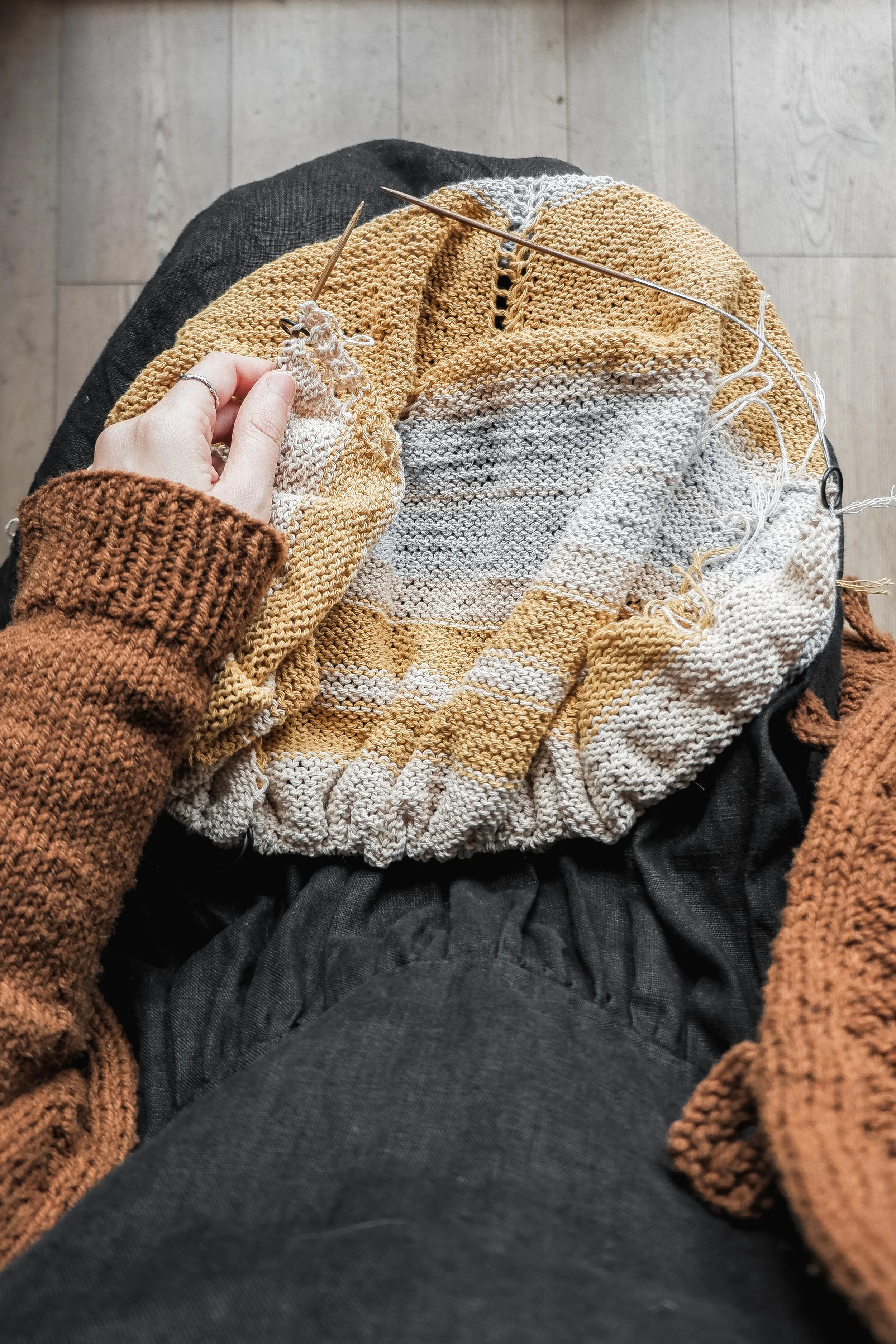 Summer Rain Scarf_yellow 2 (2).jpg