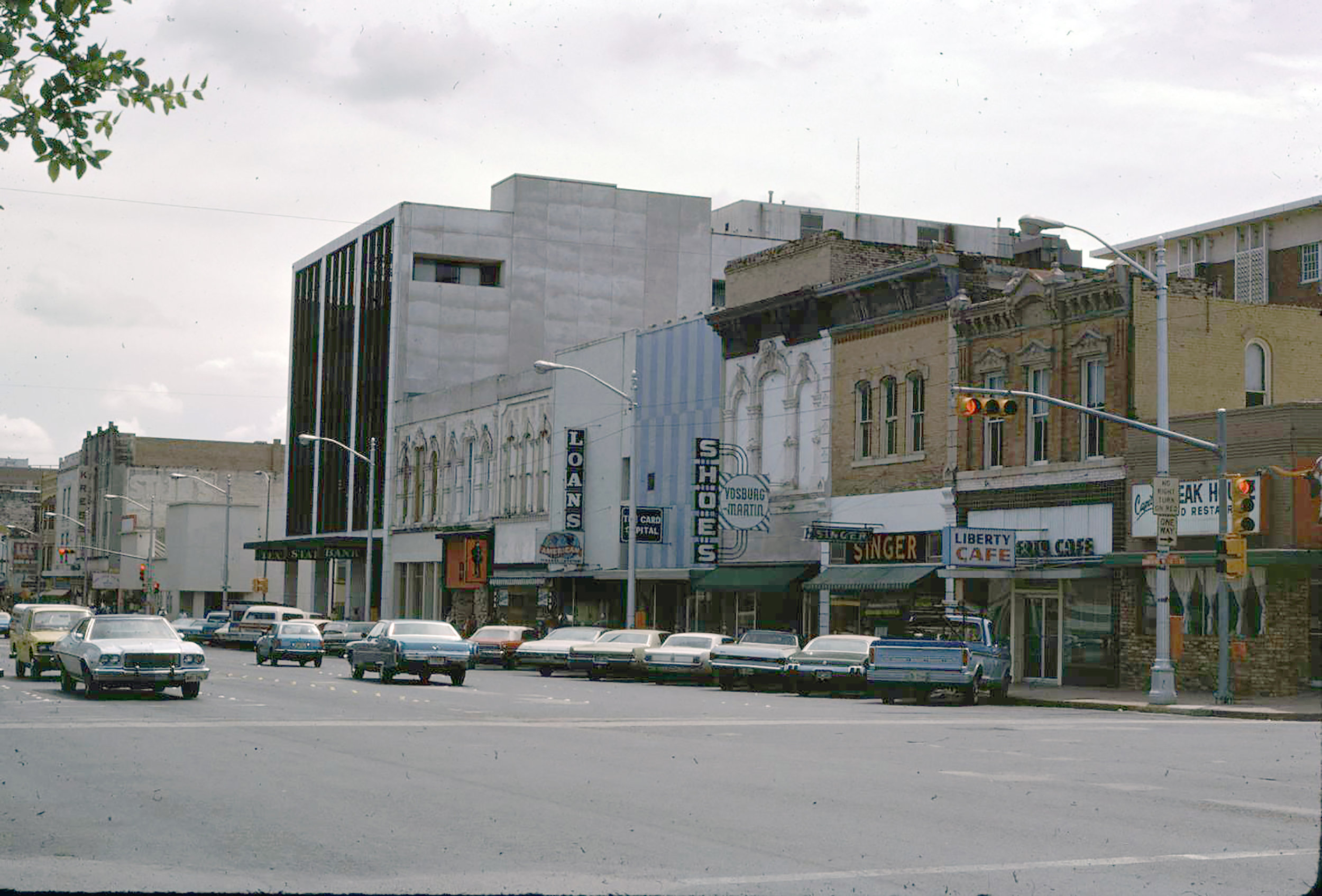  Congress Avenue in the 1976 (University of North Texas Libraries, The Portal to Texas History, crediting Texas Historical Commission [Historic Property, Photograph 3347-14]).  .                            