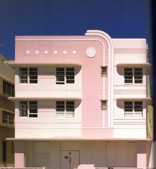 The Crescent, 1420 Ocean Drive, Miami, designed by Henry Hohauser, 1932