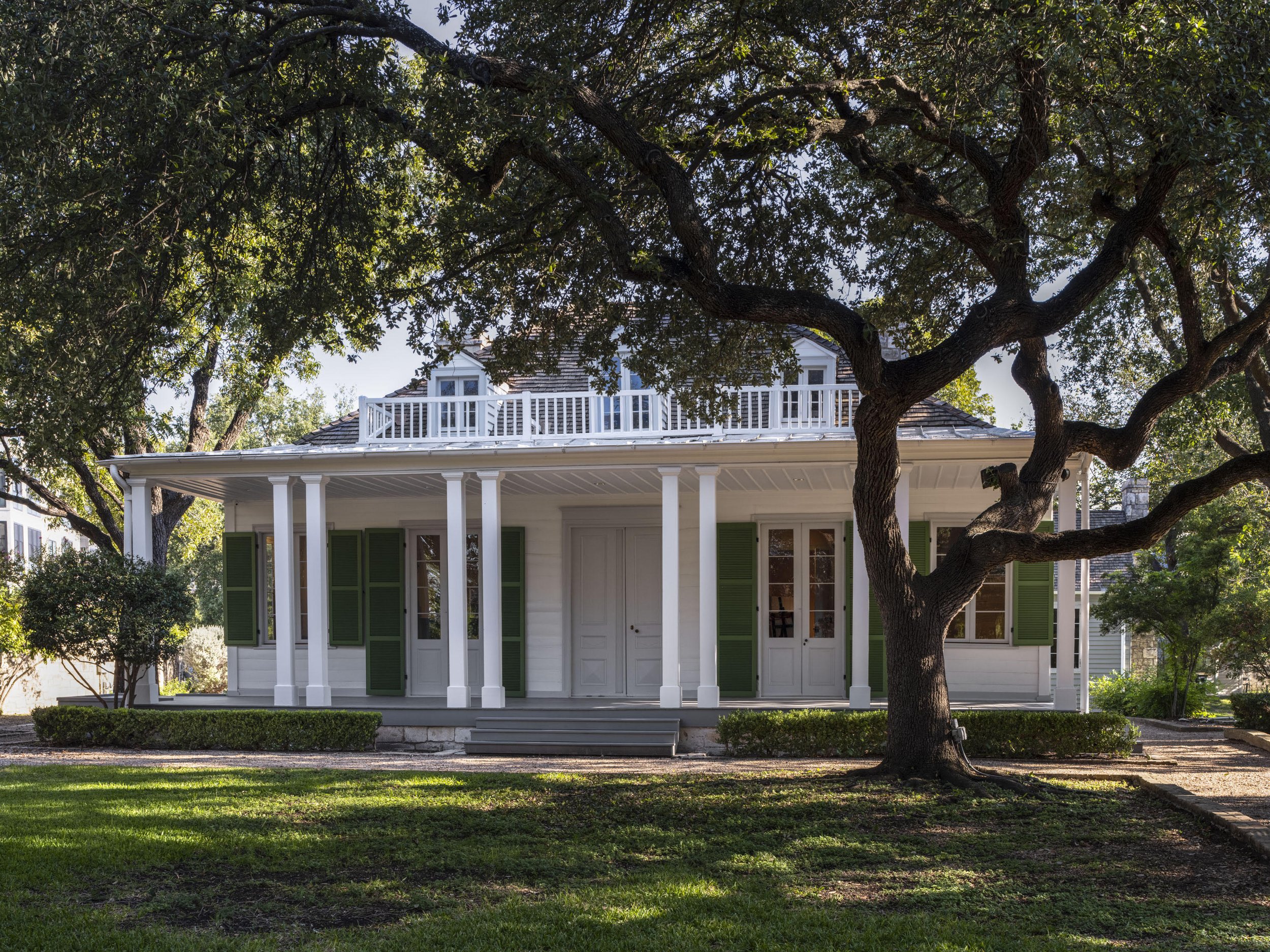   FRENCH LEGATION  Recipient: Texas Historical Commission  Preservation Award for Restoration   Photo: Brian Mihealsick 
