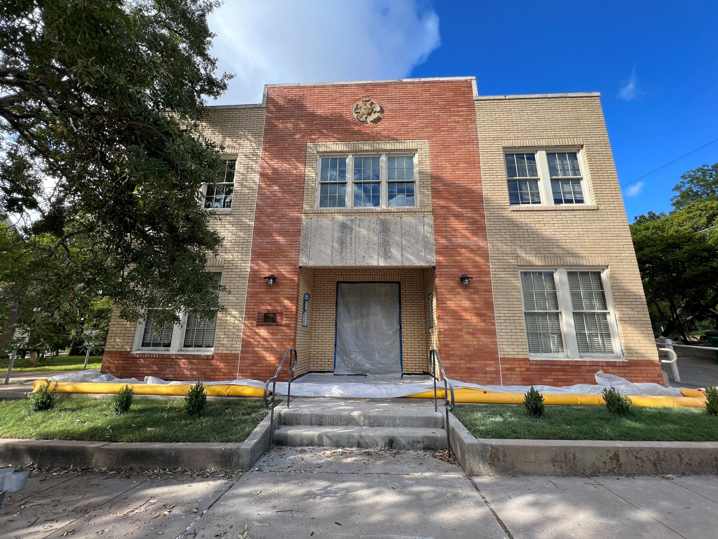   LUTHER HALL  Recipient: Texas Historical Commission  Preservation Award for Restoration    Project by Texas Historical Commission and Western Specialty Contractors   Photo: Charles Peveto 