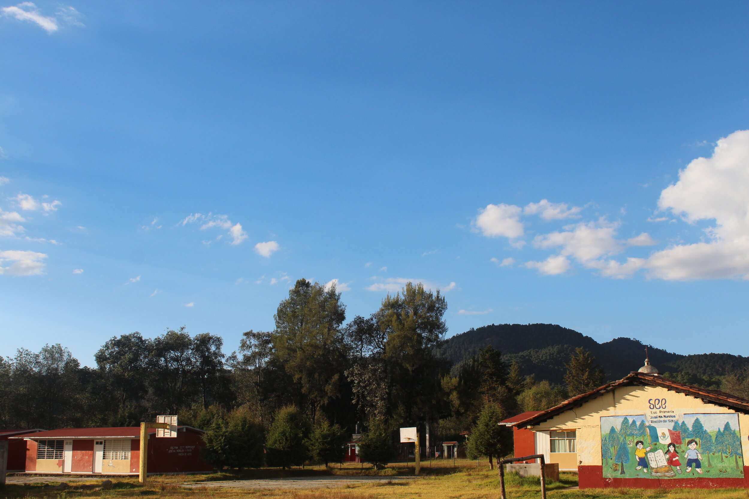 "El Oyamel" village
