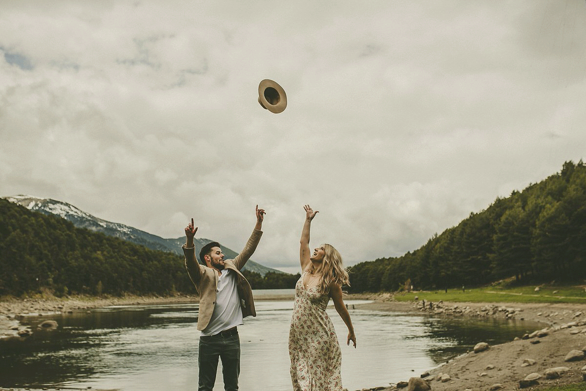 preboda-en-Andorra-con-nieve-victor-more-(2.gif