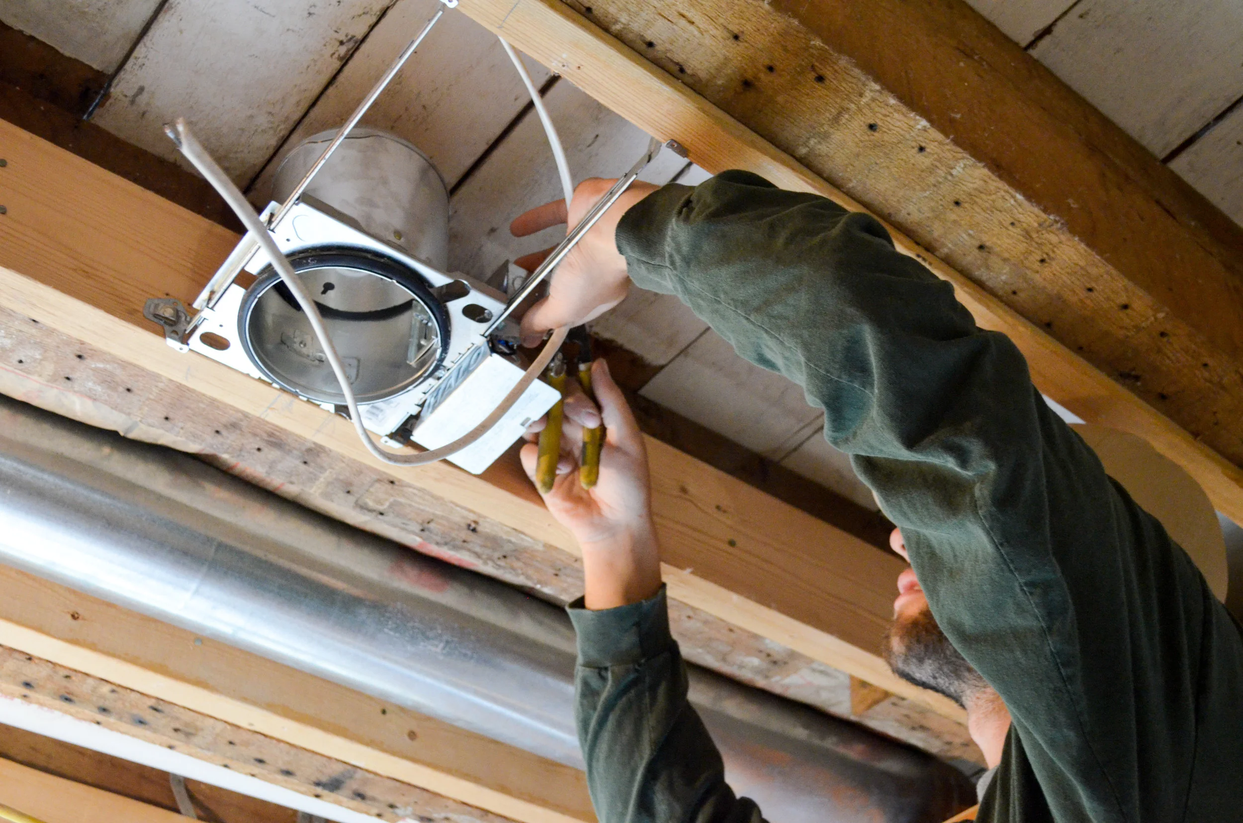 recessed lighting install 3.jpg