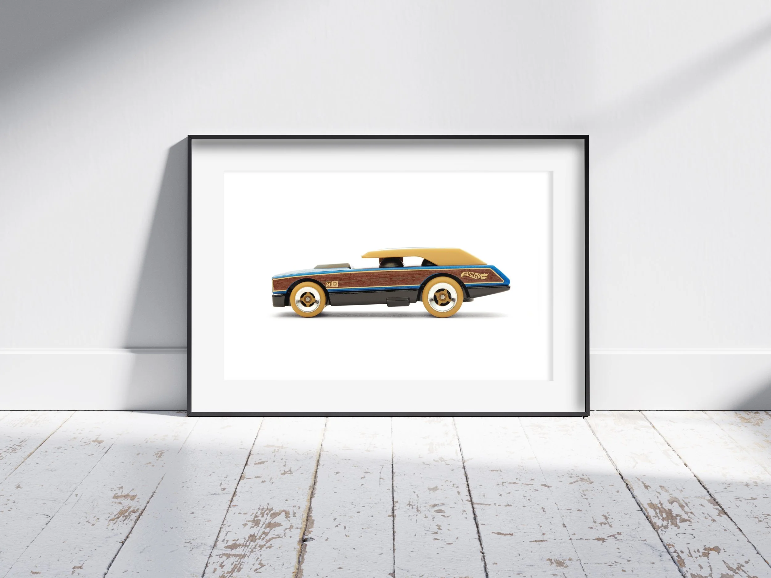 car_mockup_poster_long_bloc.jpg