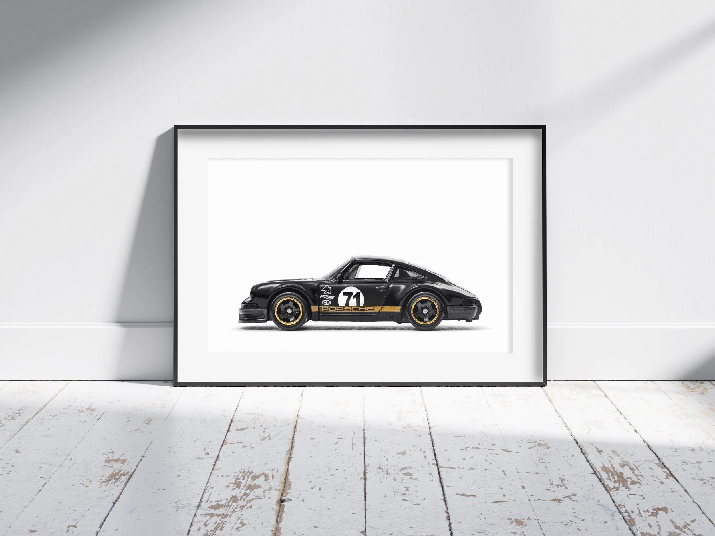 car_mockup_poster_porsche 911 1971 black gold.jpg