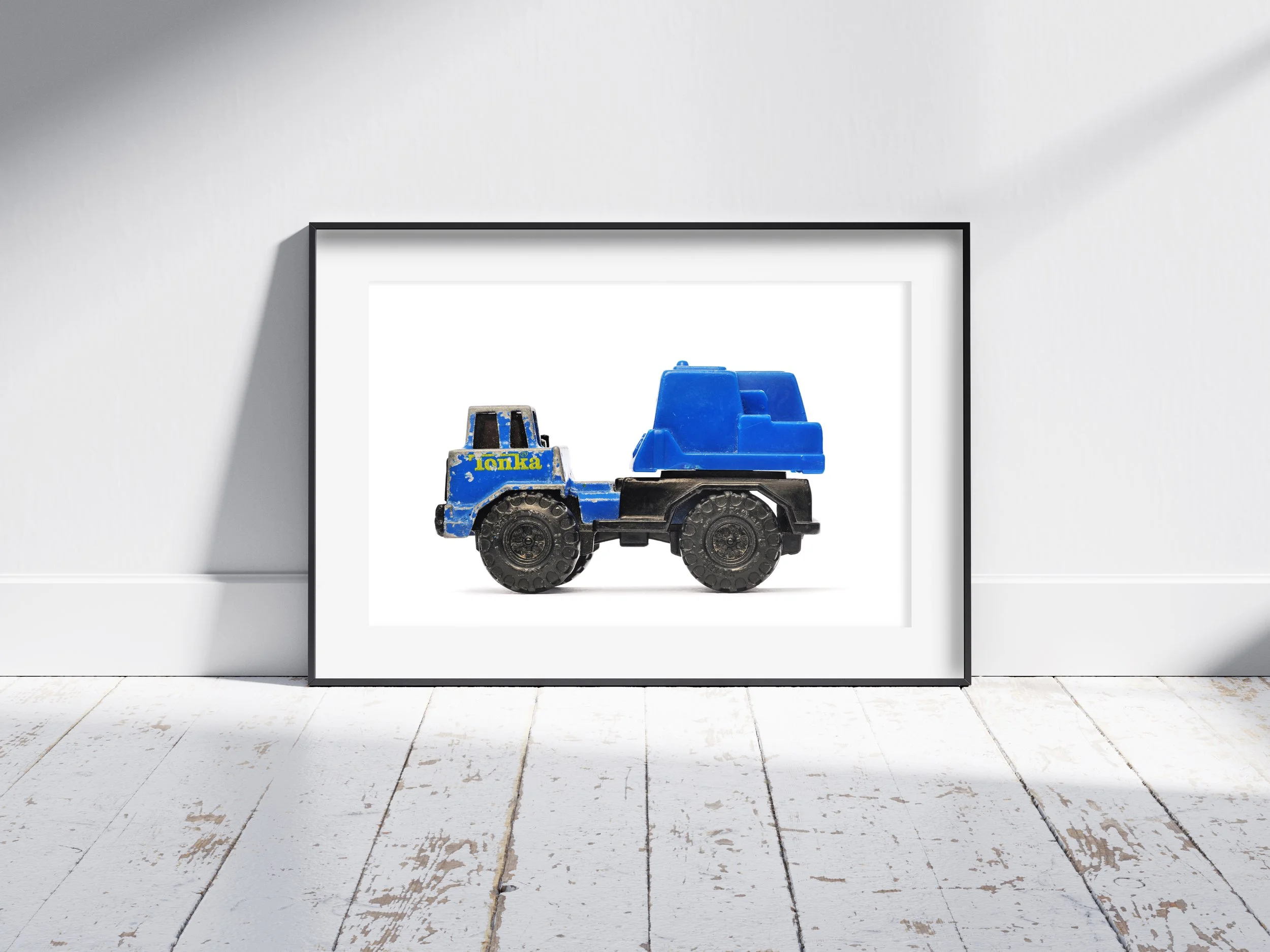 car_mockup_poster_tonka_blue.jpg