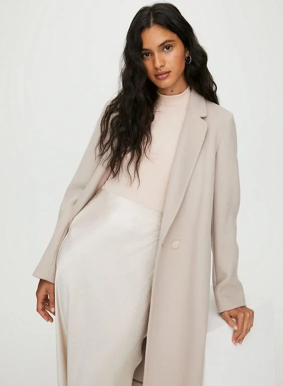 Aritzia, $328