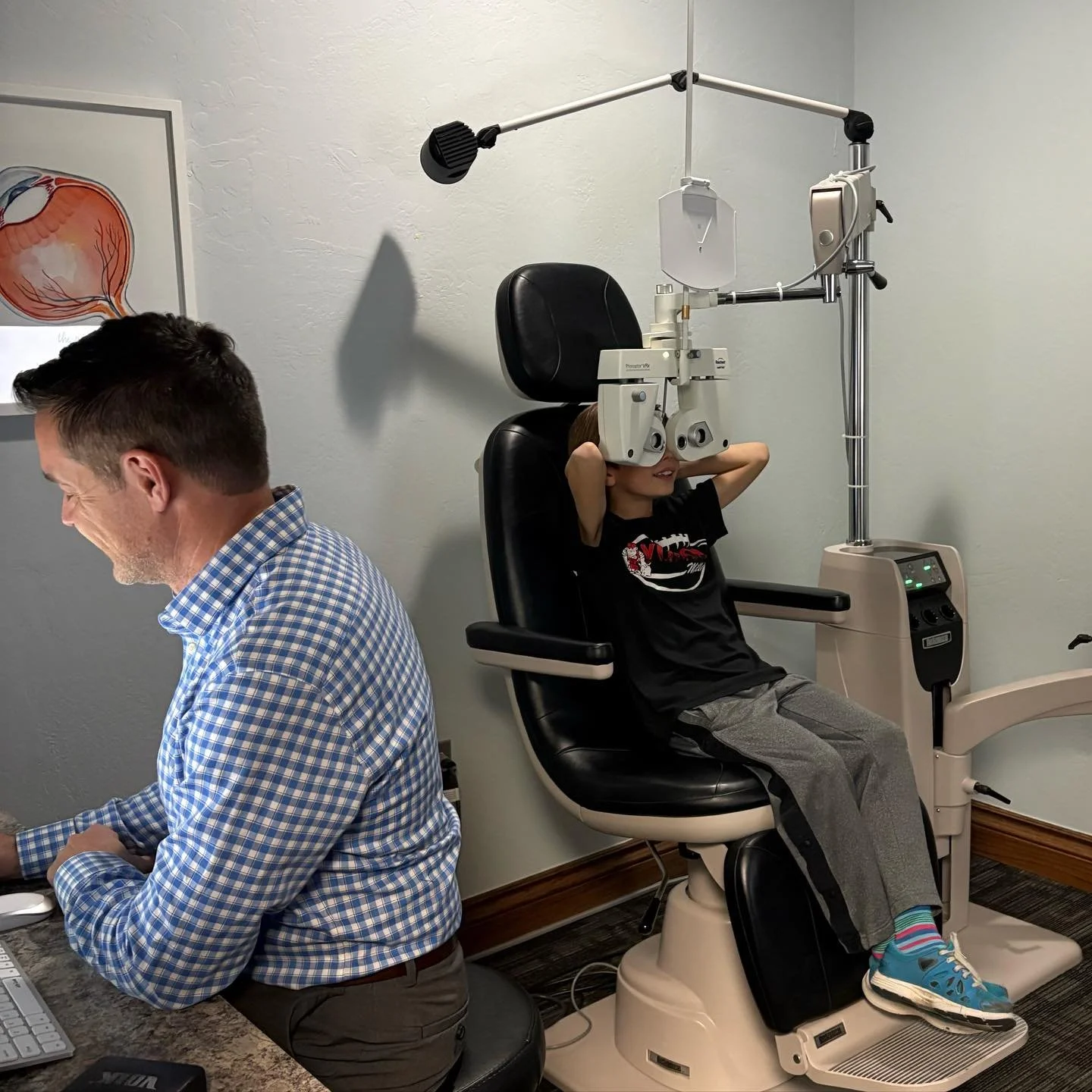 The kind of Doctors office you can really kick back and relax in 😎😂