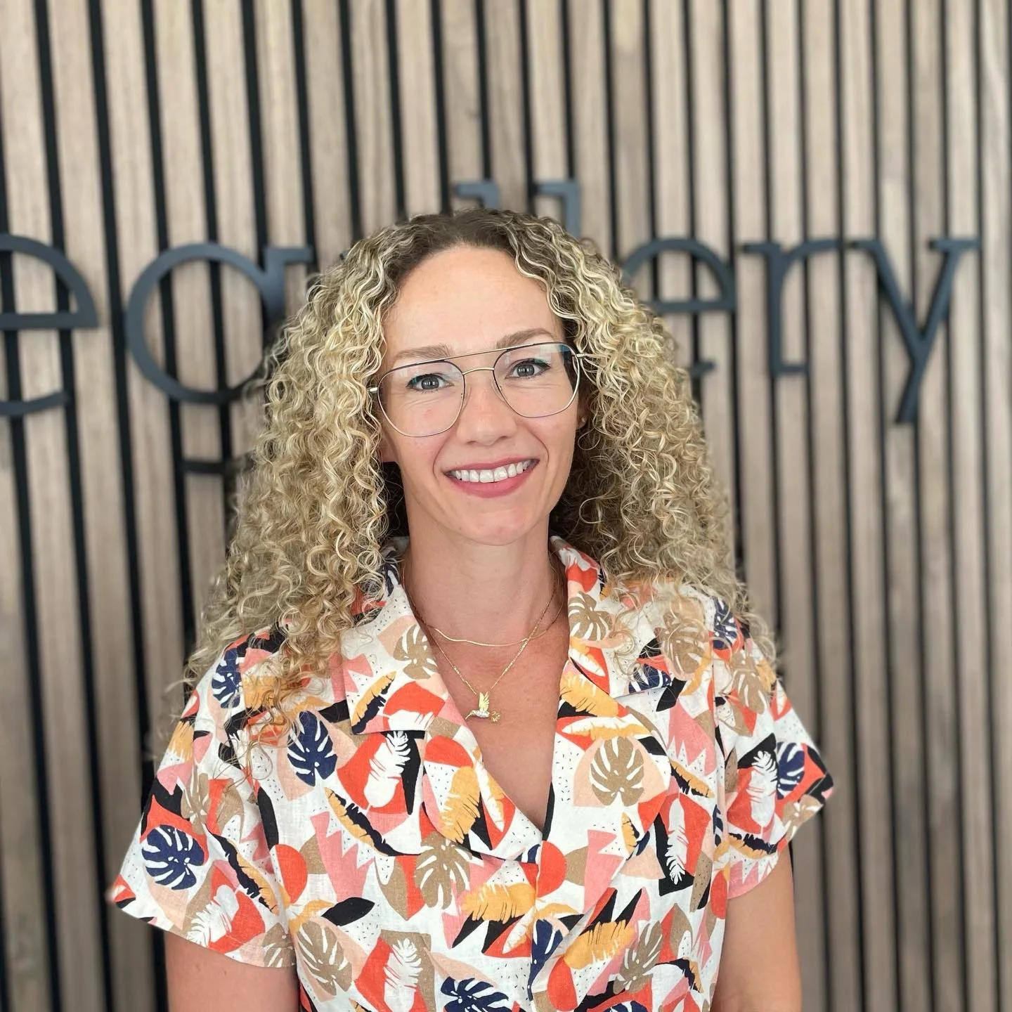 The cutest patient in her new frames from @etniabarcelona 😍😍😍