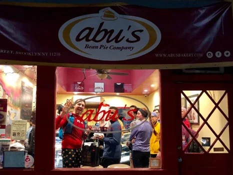 Social Event Recap: Pies, Pizzas, and Pints