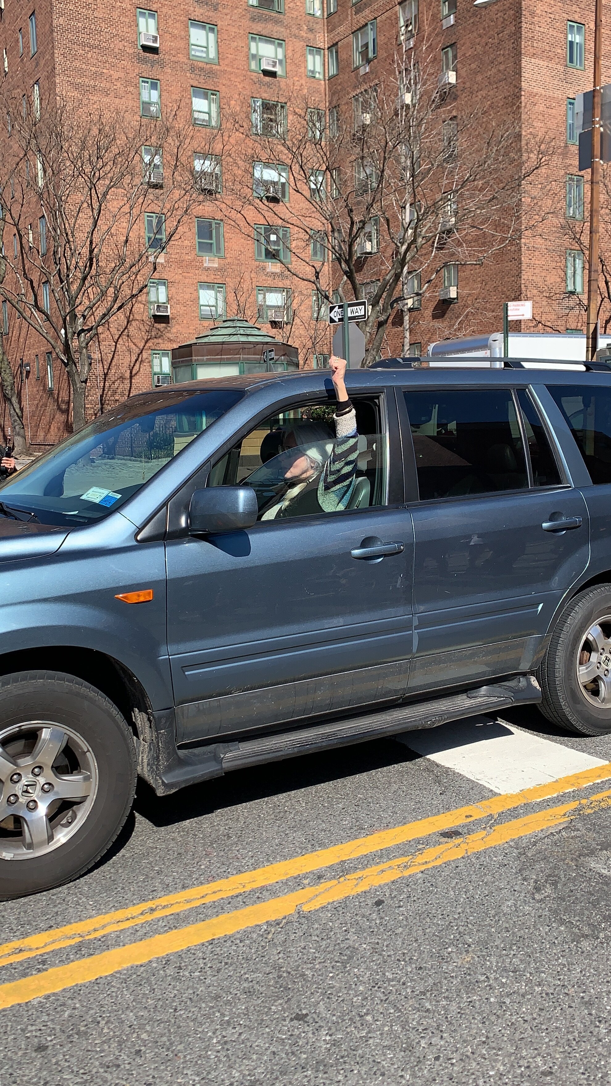 A driver signaling support