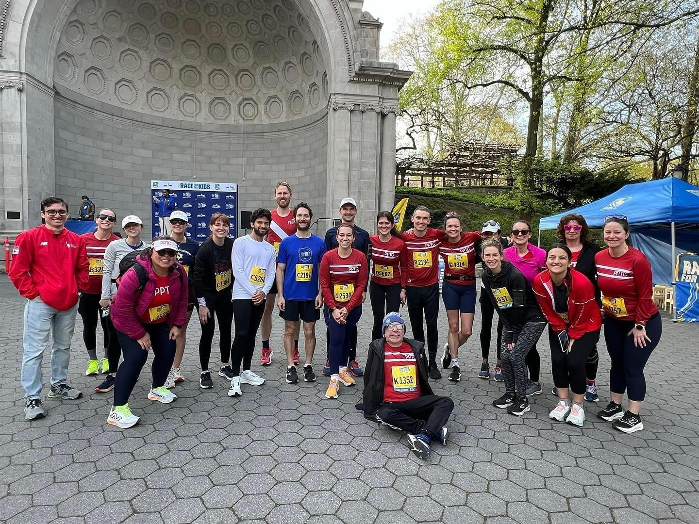 It&rsquo;s a beautiful day for a race! Good luck to our members running the RBC Race for the Kids! And good luck to our members running London and other races today!

📸 @runningreader