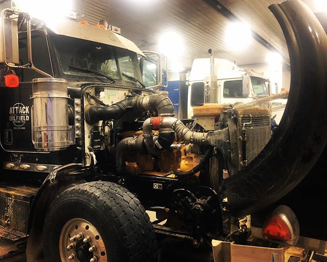 This hydrovac just got a new single turbo cat engine! #oldschoolpower #newschooltechnology #hydrovac
