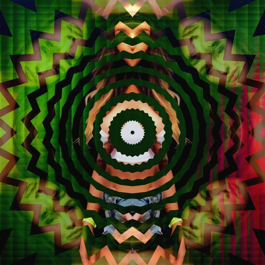 stop-by-uncle-kks-psychedelic-photobooth-backstage-in-the-artist-pavilion-today-at-fvded2016-and-lets-make-some-weird-shit----portraits-expiramental-glitch-glitchart-newmediaart-newmedia-generateapp_27445983714_o.jpg