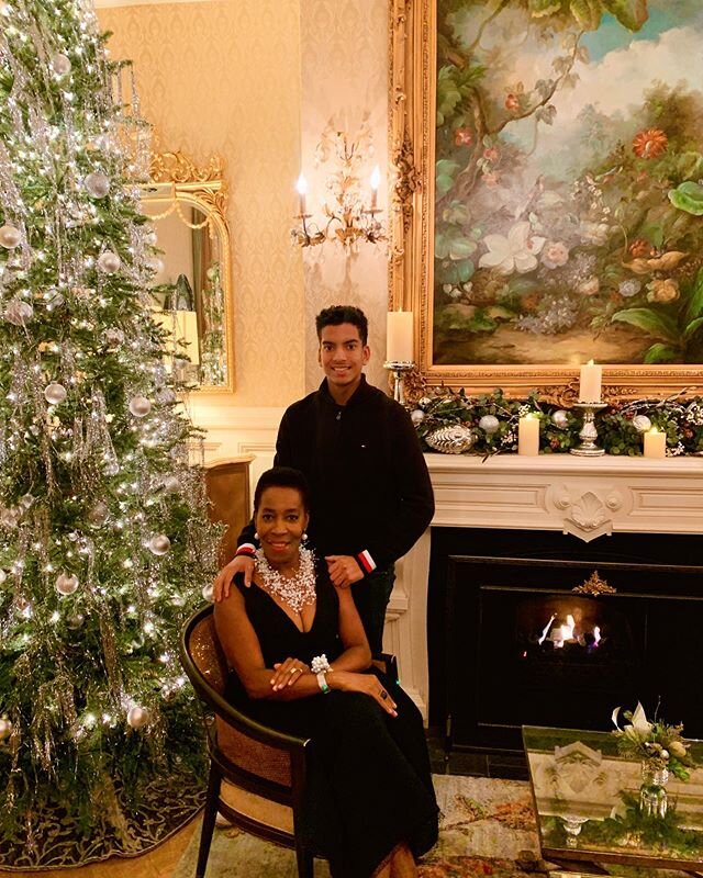 MERRY CHRISTMAS 
It&rsquo;s Becoming A #TRADITION For Us To Have Our #Annual #ChristmasCard Done At @thechanler!!! Wishing #ALL A Merry, Merry &amp; Happy, Happy!!! Feeling #AtHome Always!!! Thank You To The Wonderful Staff At #TheCHANLER!!! LOVE YOU