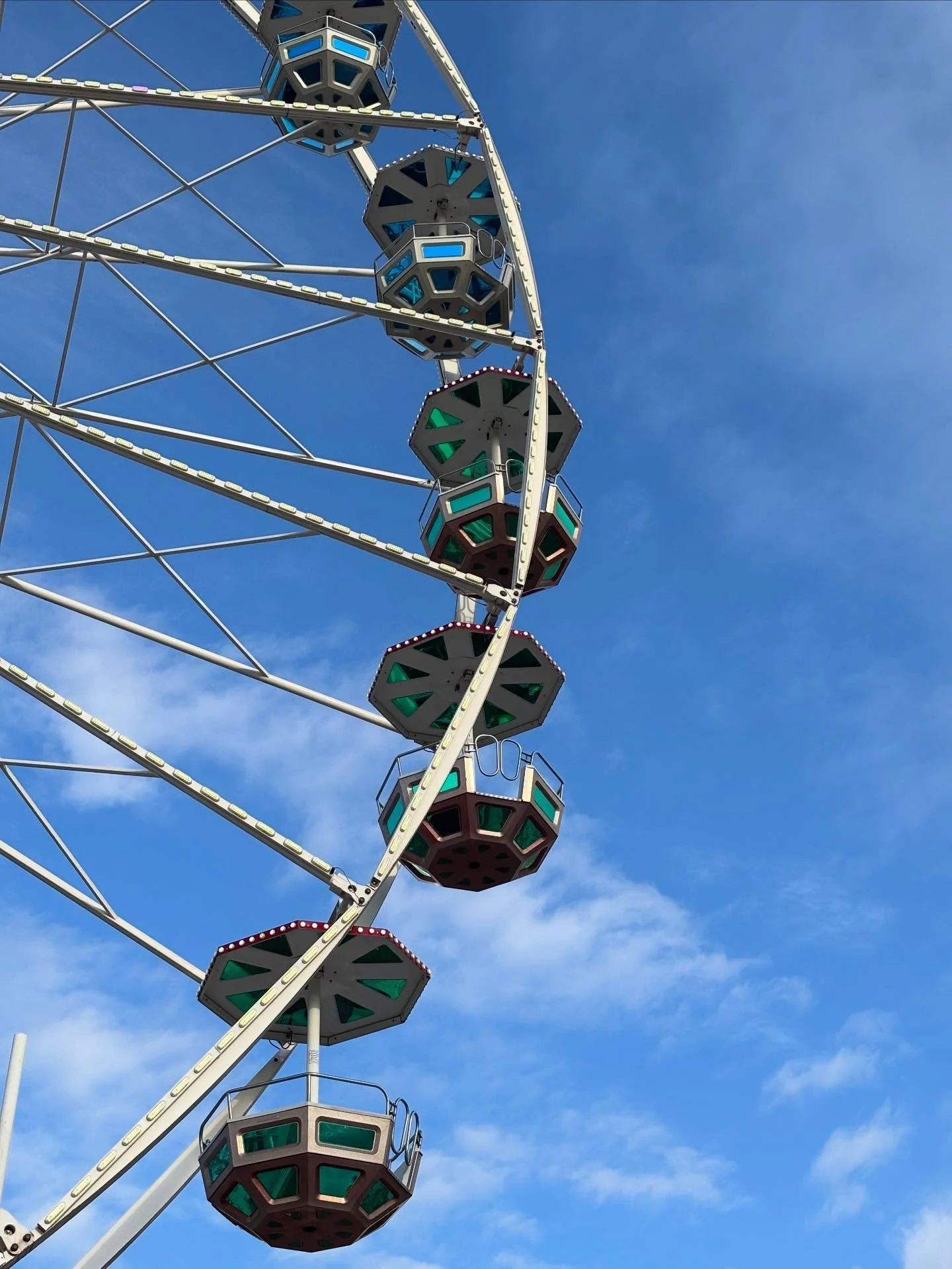 Dresden is a trip #formerddr 🐧👑🇩🇪🫶