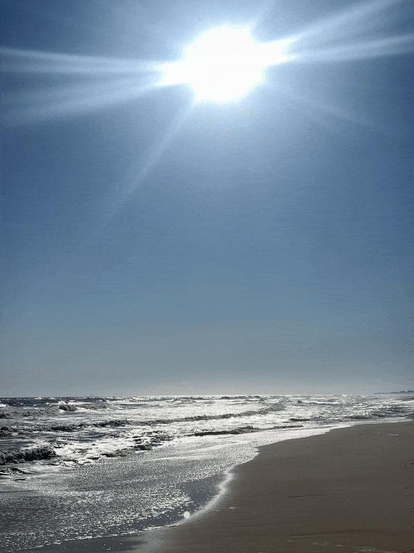 Ocean waves in full sun