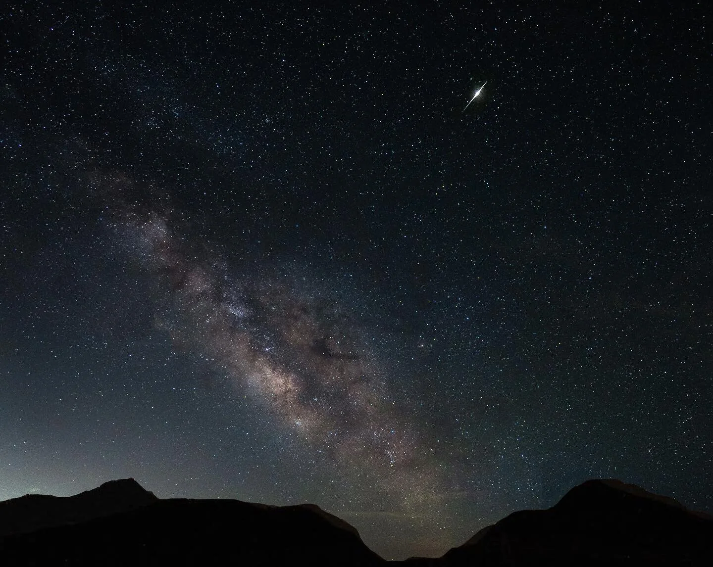 As a female who likes to photograph the night sky it can sometimes be a little scary being alone in the dark in the middle of nowhere&hellip; is a bear going to come out of the woods? Is a psycho killer going pull off the road towards me? But I&rsquo