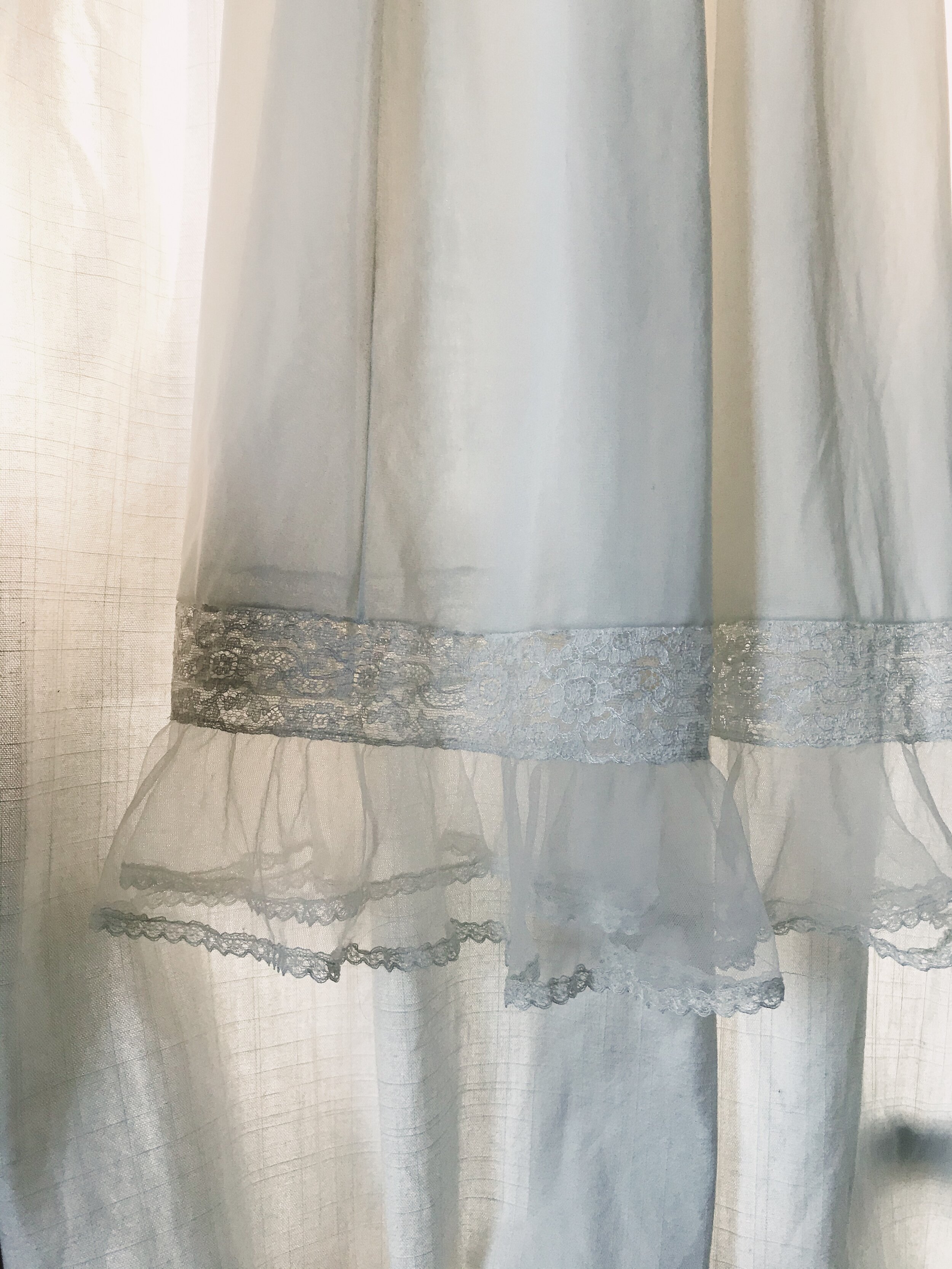 OFF WHITE SHEER VINTAGE SLIP