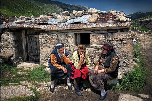 three-sisters-in-the-hemshin-village-of-kavron.jpeg