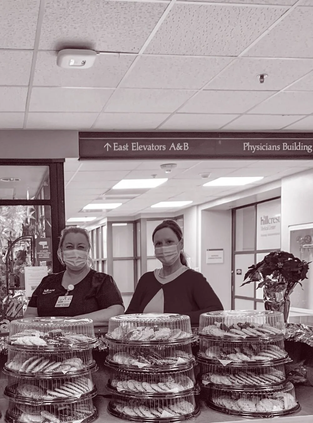 Sweets & Cream Delivers Over 50 Dozen Cookies to Hillcrest and Oklahoma Heart Nurses on Christmas Morning - TulsaGo Press.jpg