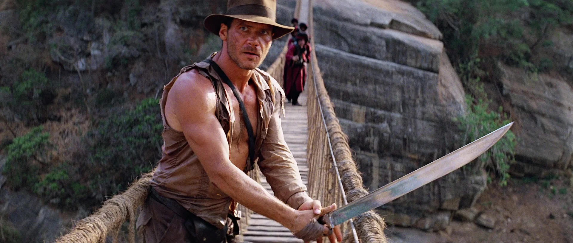 Indy_cuts_bridge.jpg