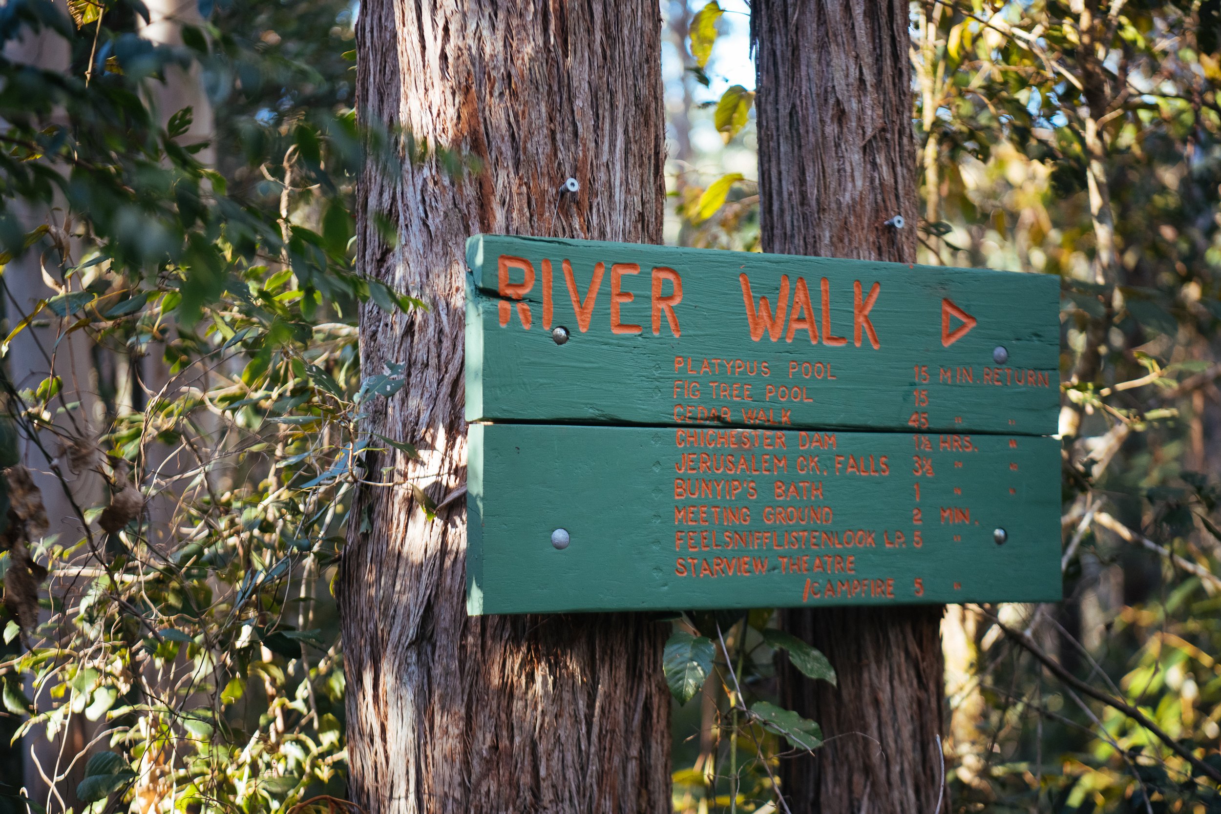 River walk trail sign and Wangat Lodge, Hunter Valley