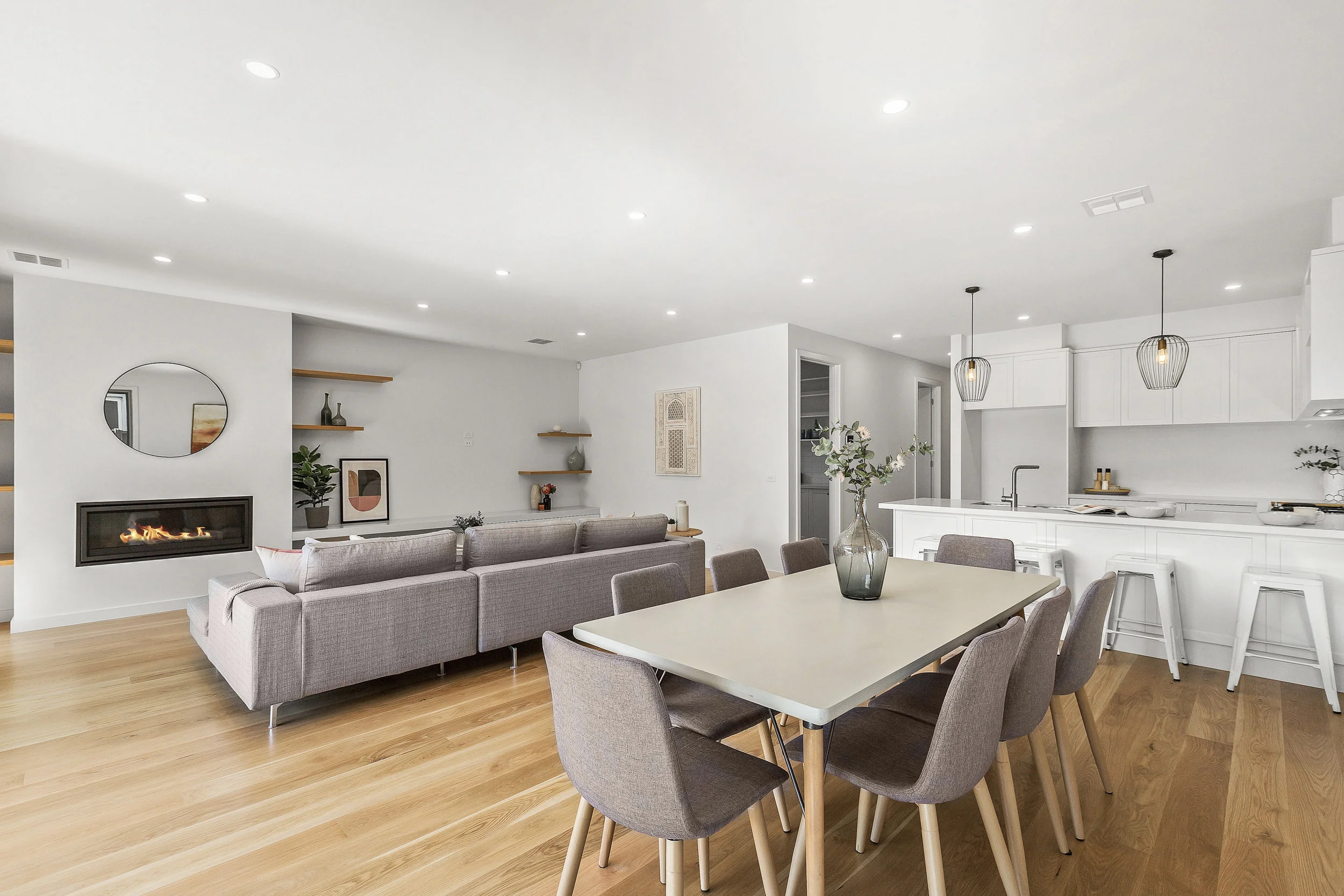 The Avenue - Meals.jpg