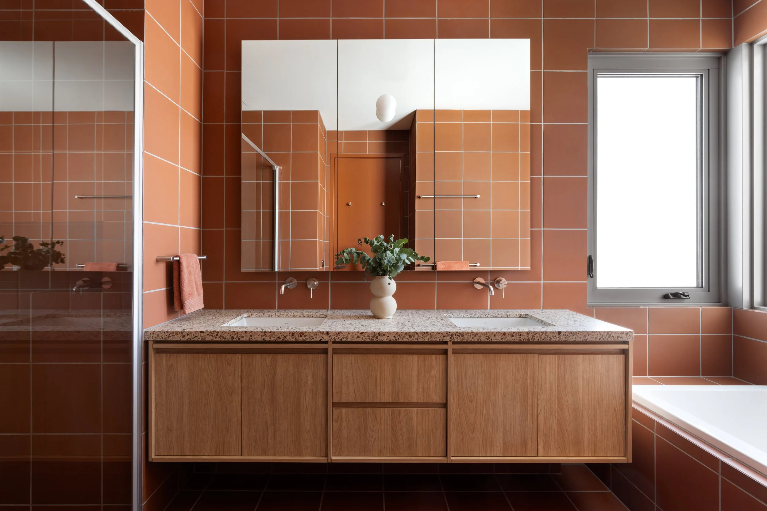 terracotta-bathroom-design-yarraville-custom-home
