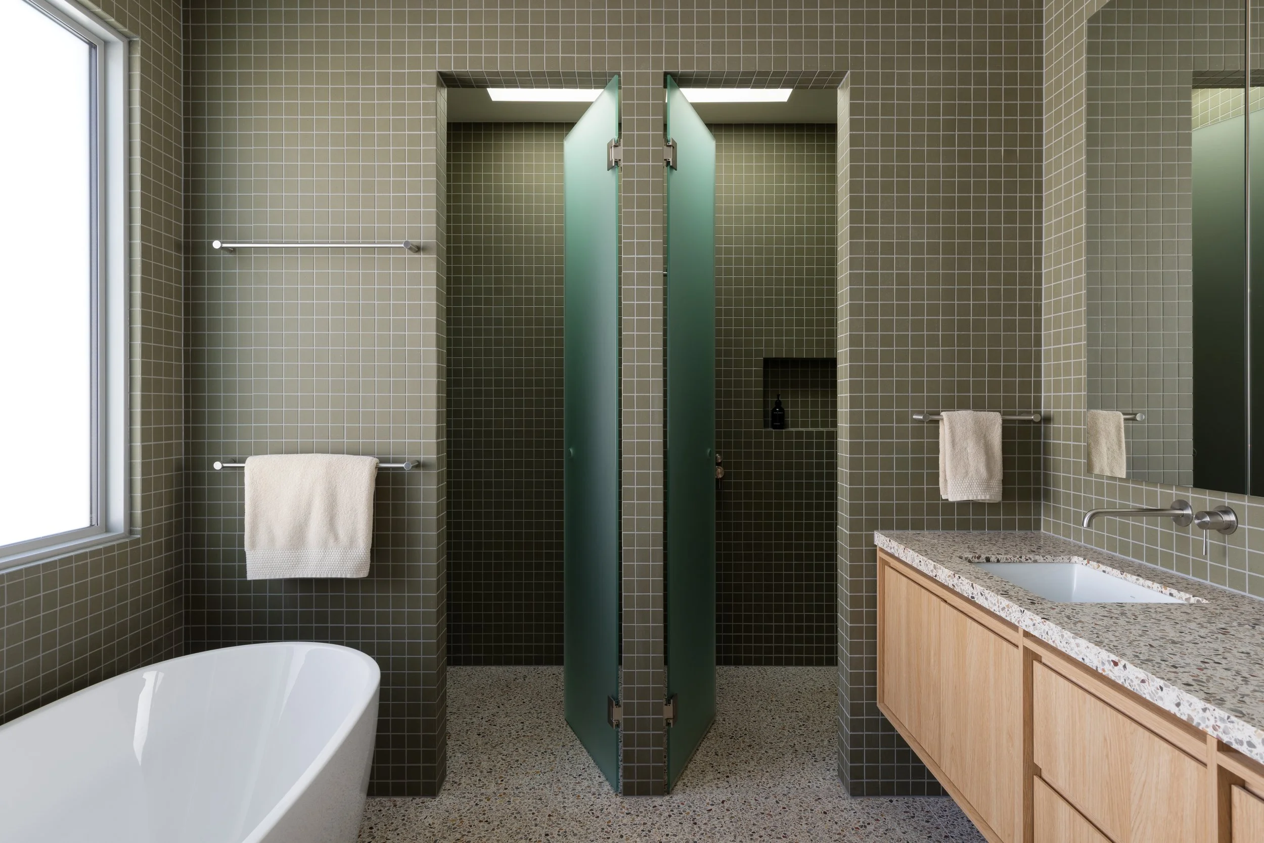 Savvy Homes - Eirene Ensuite.jpg