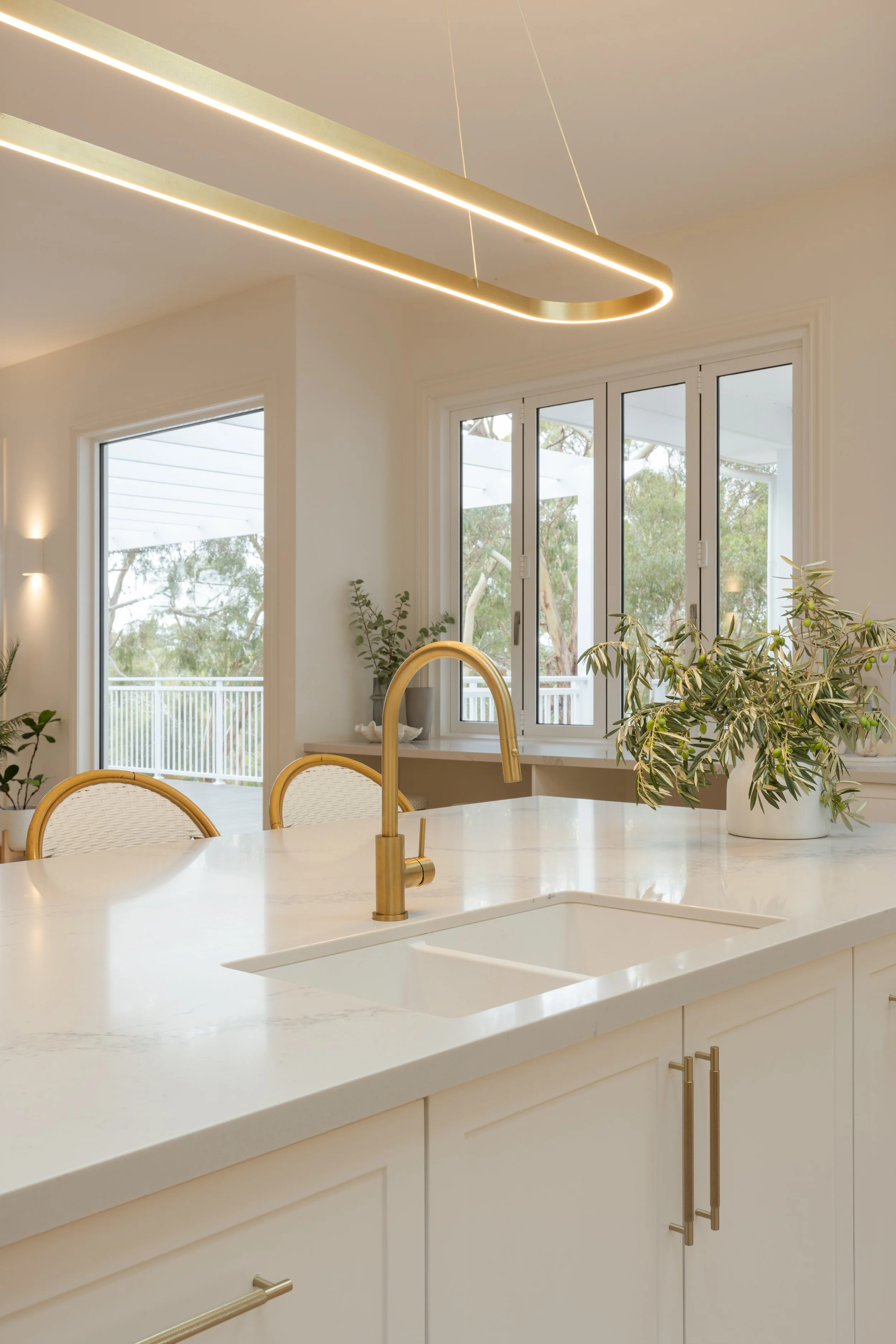 (P) Savvy Homes - Spavin Kitchen Island Detail.jpg