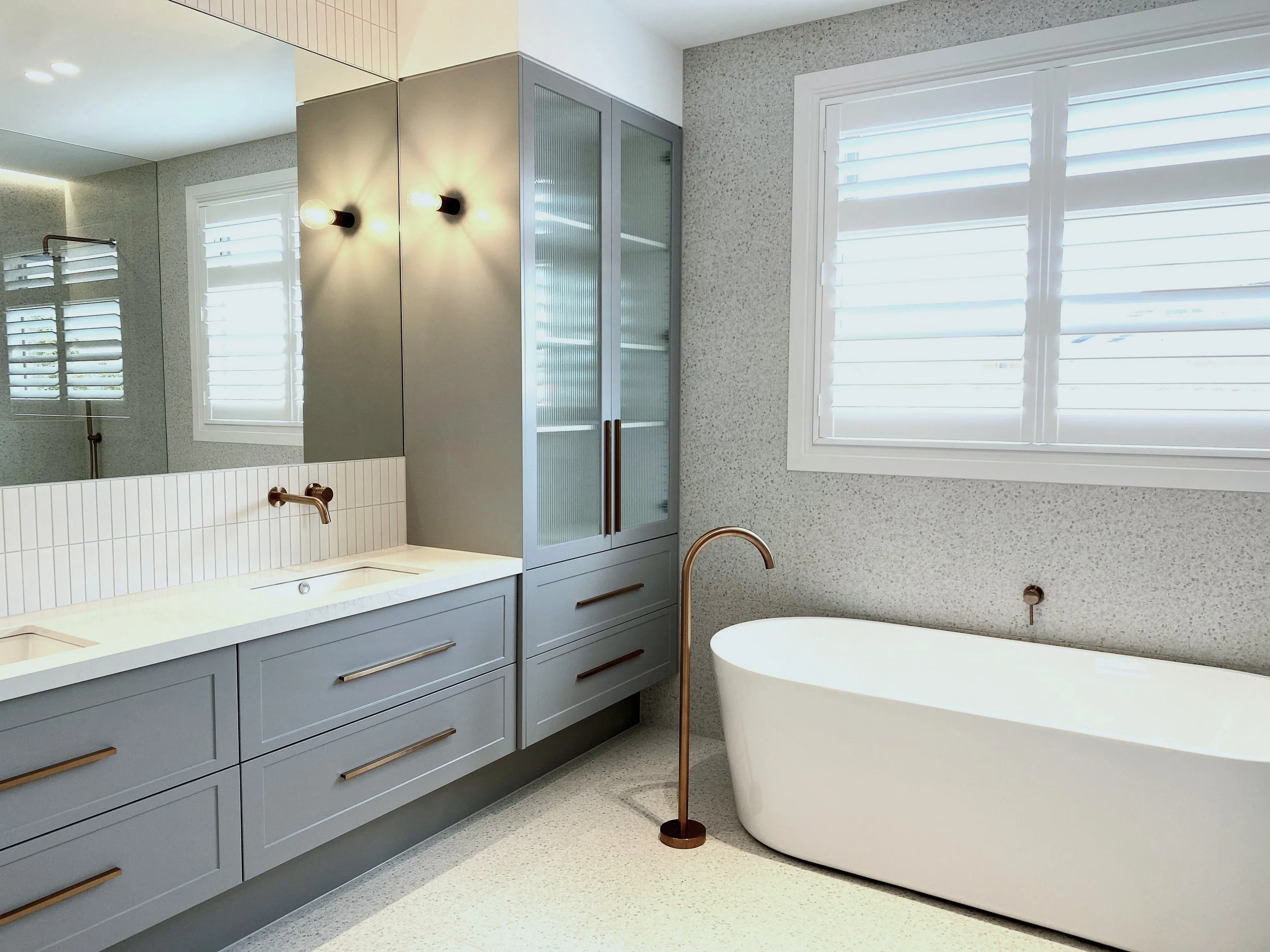 16 Falconer Ensuite.jpg