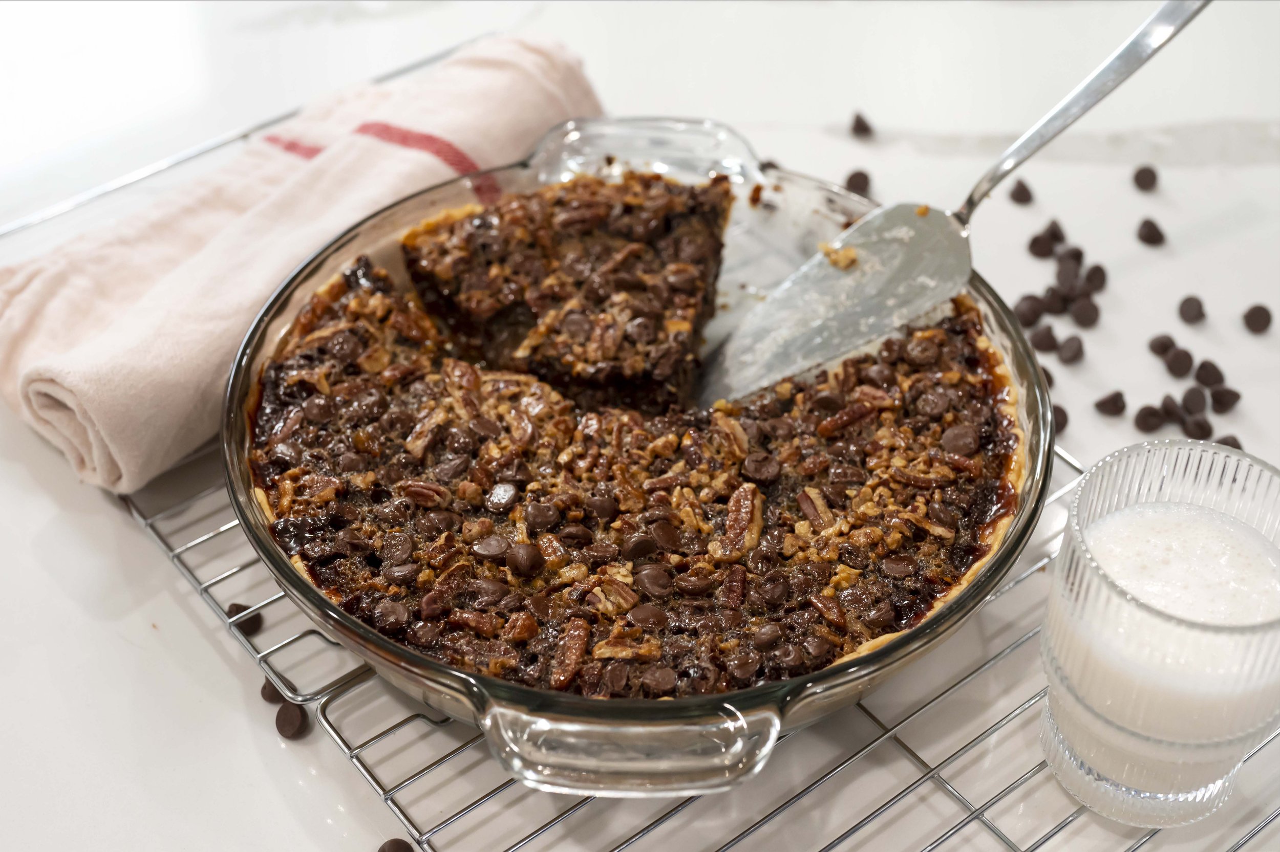 chocolate-bourbon-pecan-pie-04-04.jpg