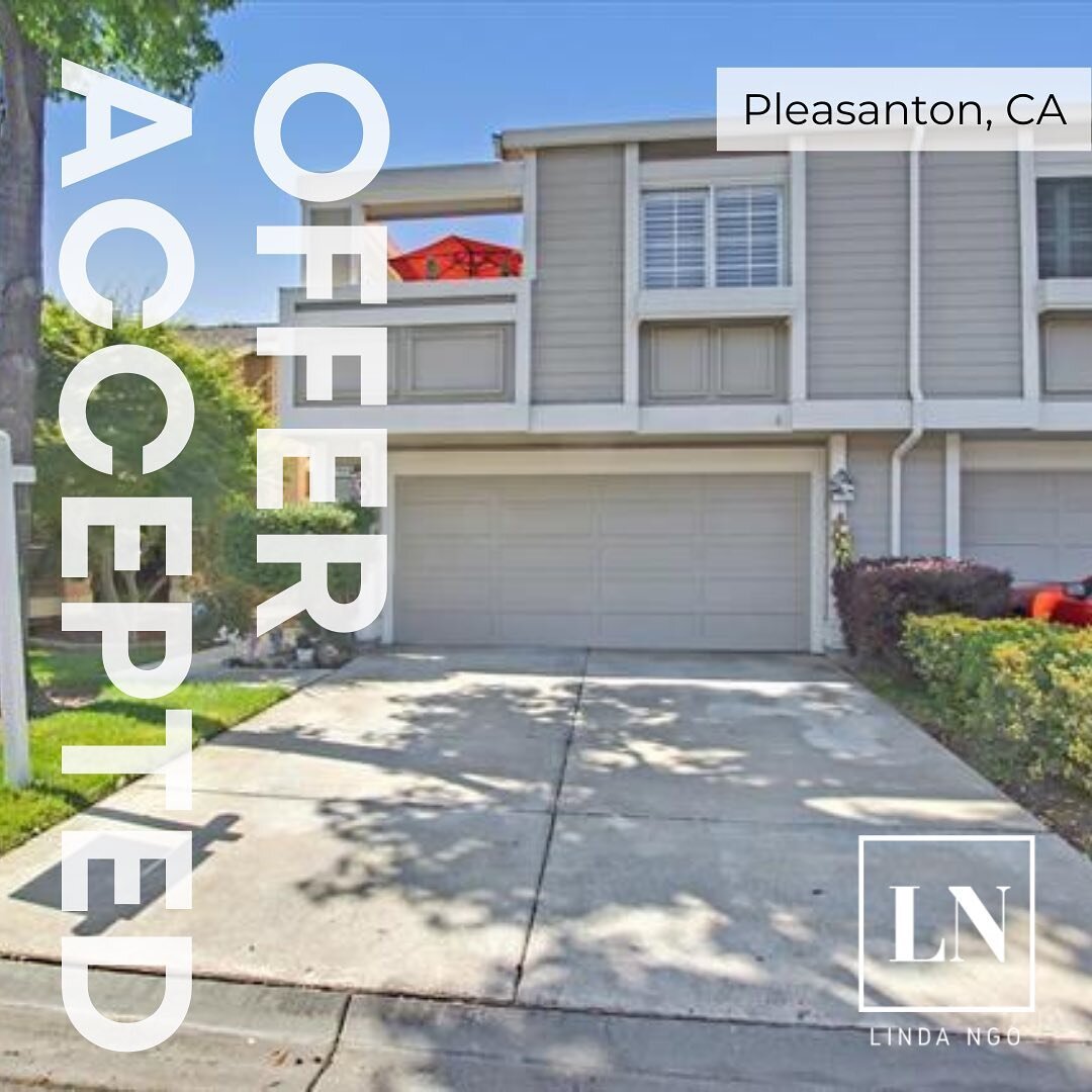 🥳 OFFER ACCEPTED! 🎉

Extremely happy for my friends/clients! They wanted a home in a good school district ⭐️ that wasn&rsquo;t move-in ready because they wanted to make it their own. This home will be the perfect canvas for them. 🎨 I just know it&