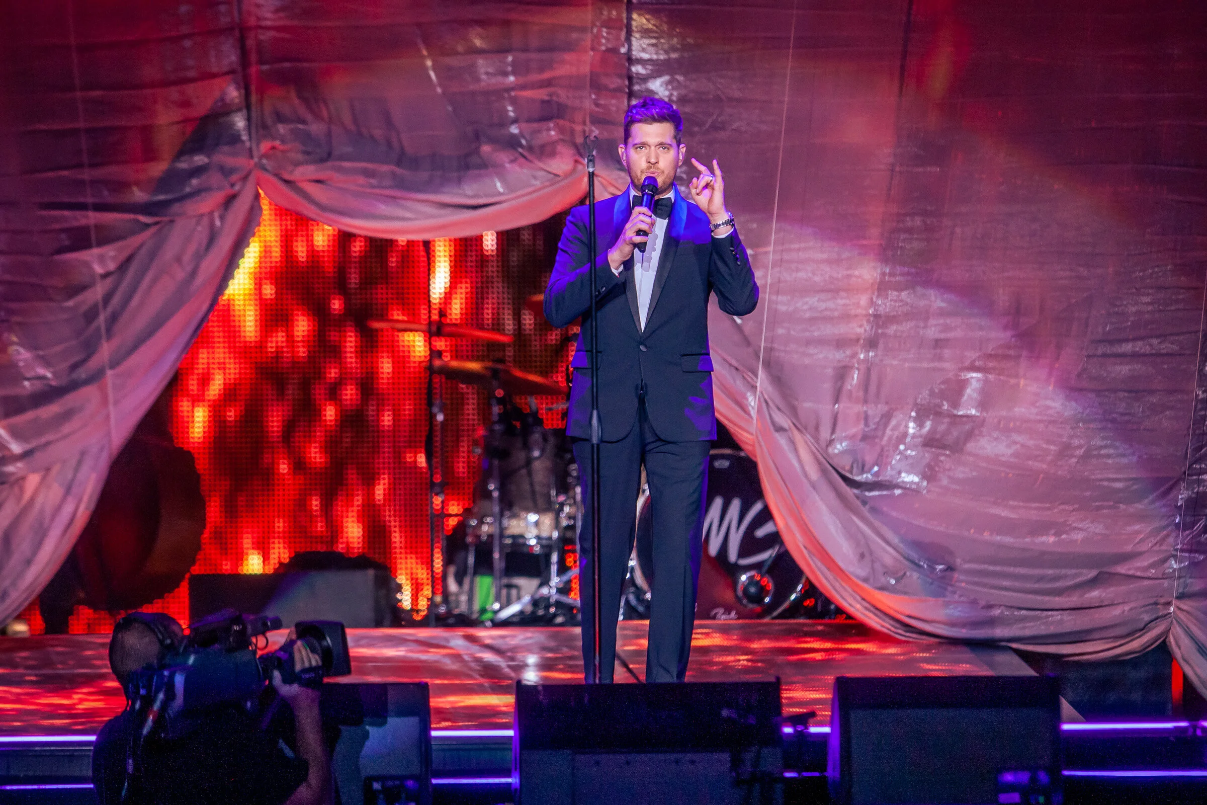 2016_MichaelBuble-5.jpg