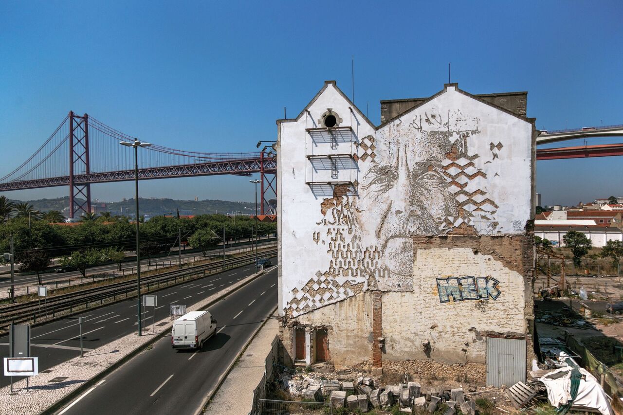Vhils_2014_Lisbon_Portugal_ credit_Alexander_Silva_1_preview.jpeg