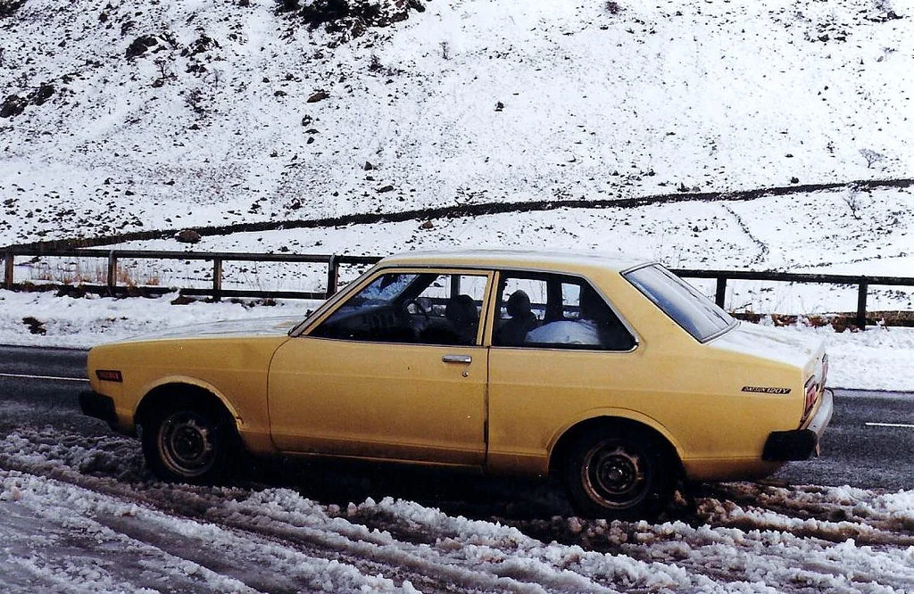 nissan sunny.jpg
