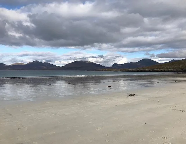Mountains, beach, sea, sky! #dramatic #stunning #live #love #thegreatoutdoors #scotland #walks #walking #running #cycling #quiet #time #metime #natureatherbest #thewalkersclub @thewalkersclub