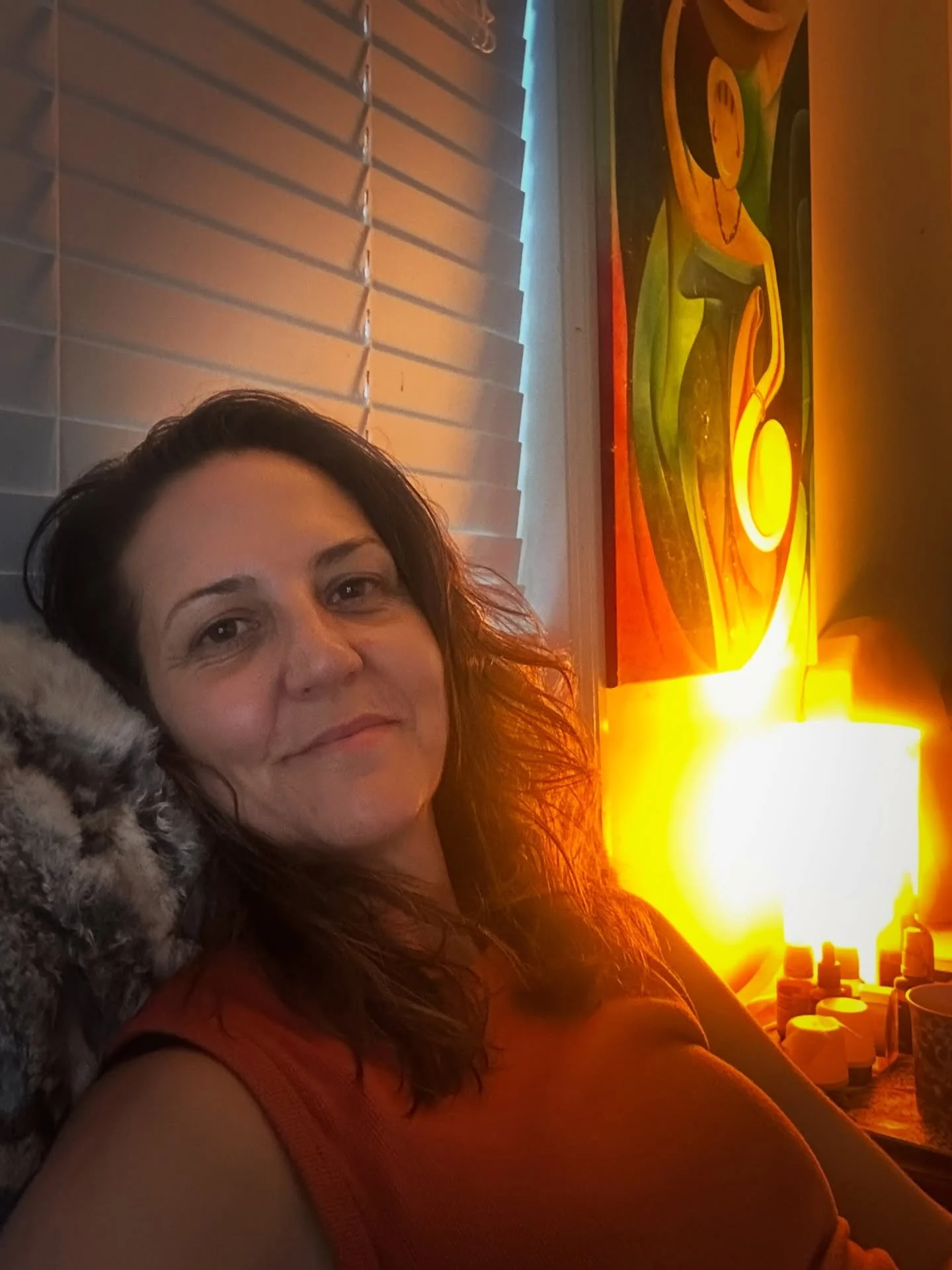 Post workshop bliss. Just chilling after the multi-tasking herbal madness of doing so many processes in a short space of time. So much fun and very worthy of a loco love and cup of chamomile tea in bed while enjoying the rain - so very Autumn! Body t