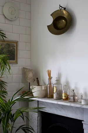 Ellis Paint Atelier Ellis