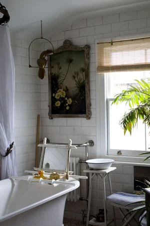 Ellis Paint Atelier Ellis