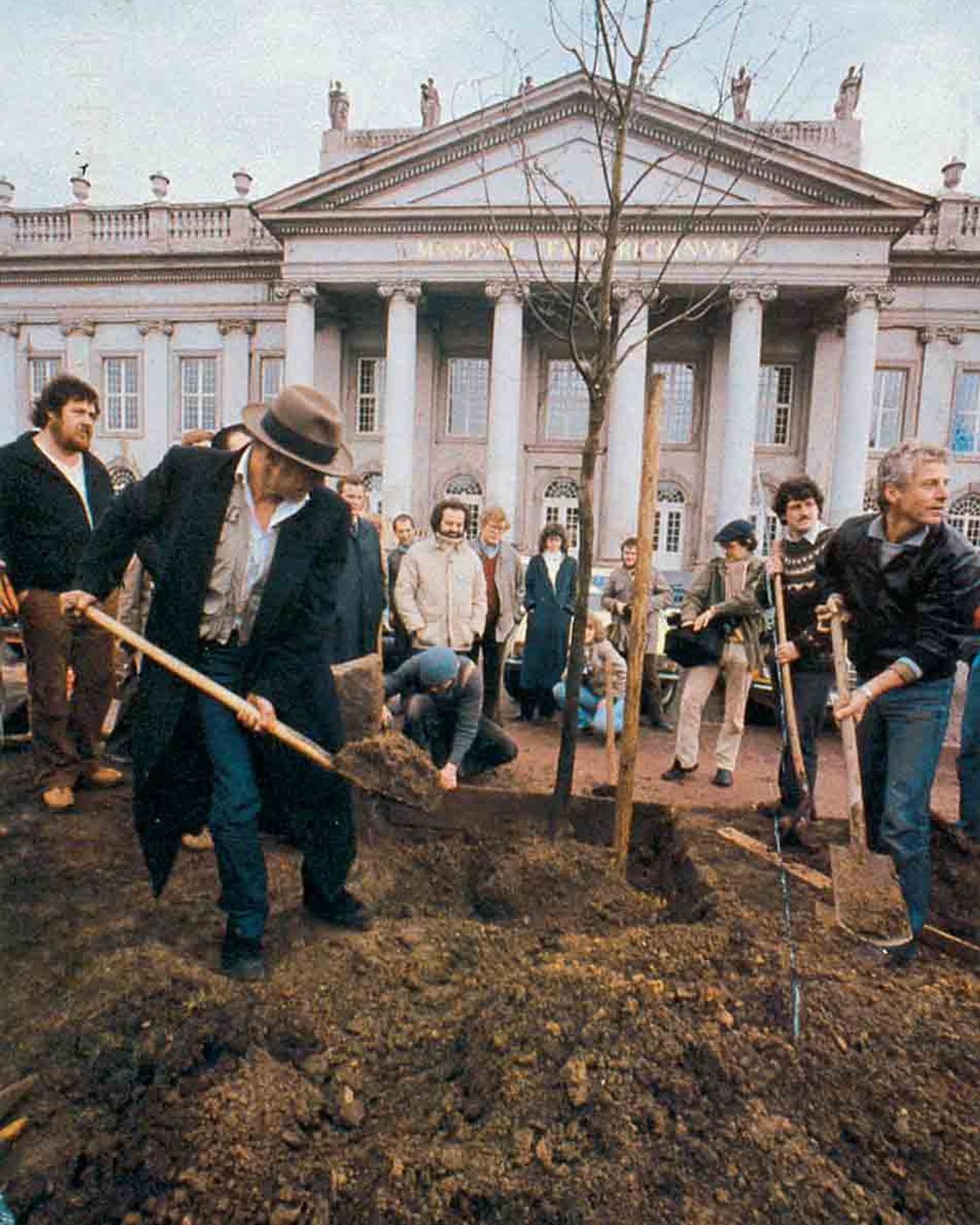 Joseph Beuys
7000 Oaks
Documenta 7, 1982
Tree-planting action. Citizens of Kassel were invited to plant 7,000 trees throughout the city in this urban-greening project. A basalt stone was placed next to each tree. Since the stones had been stored in a