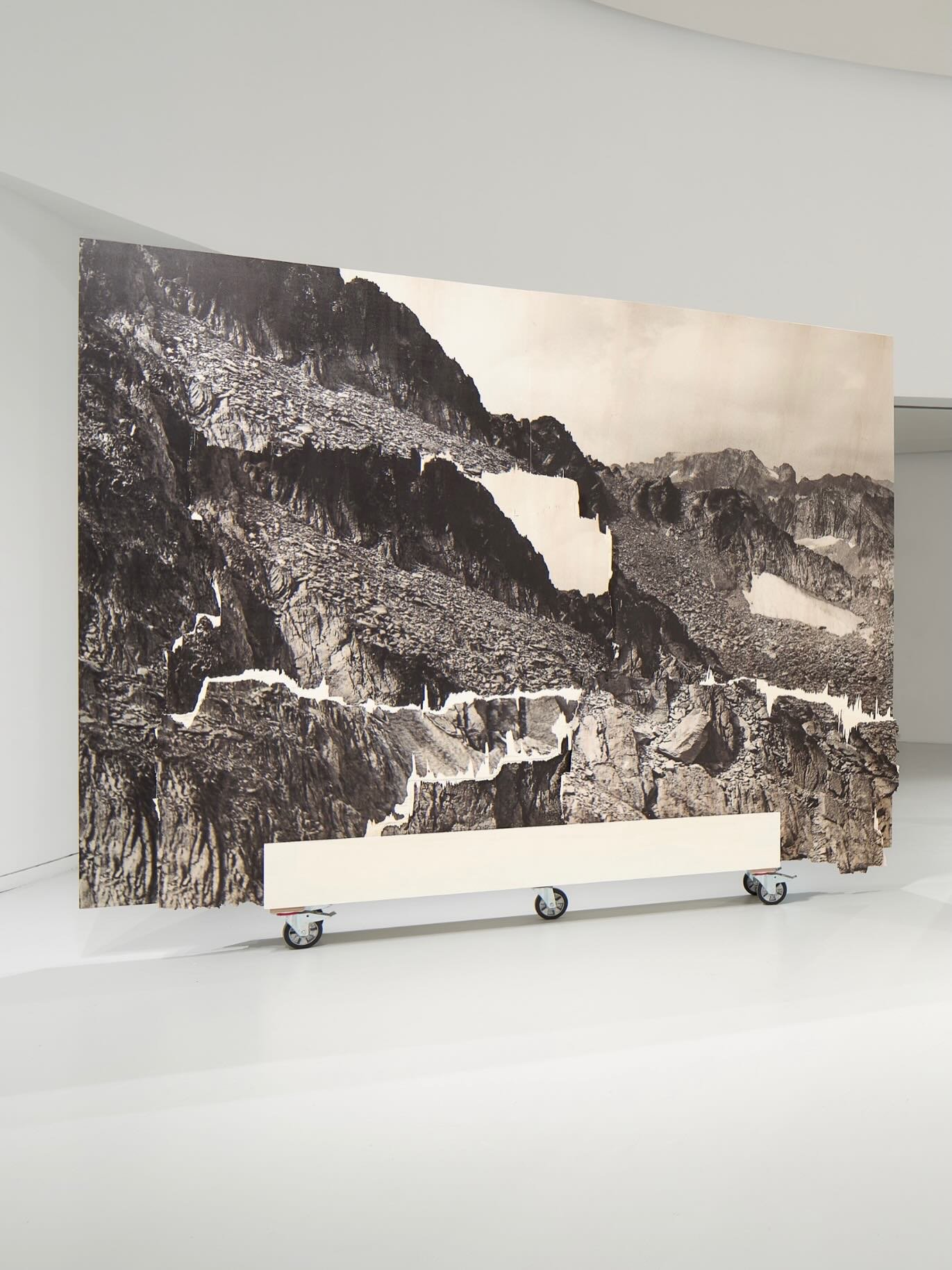 @isabelleferreira.studio @maatmuseum Lisbon until 02.03

Beautiful, powerful and clever work inspired by emigration, traffickers and landscape&hellip;

&ldquo;Notre Feu, an exhibition whose title recalls nights passed gathered around campfires, makin