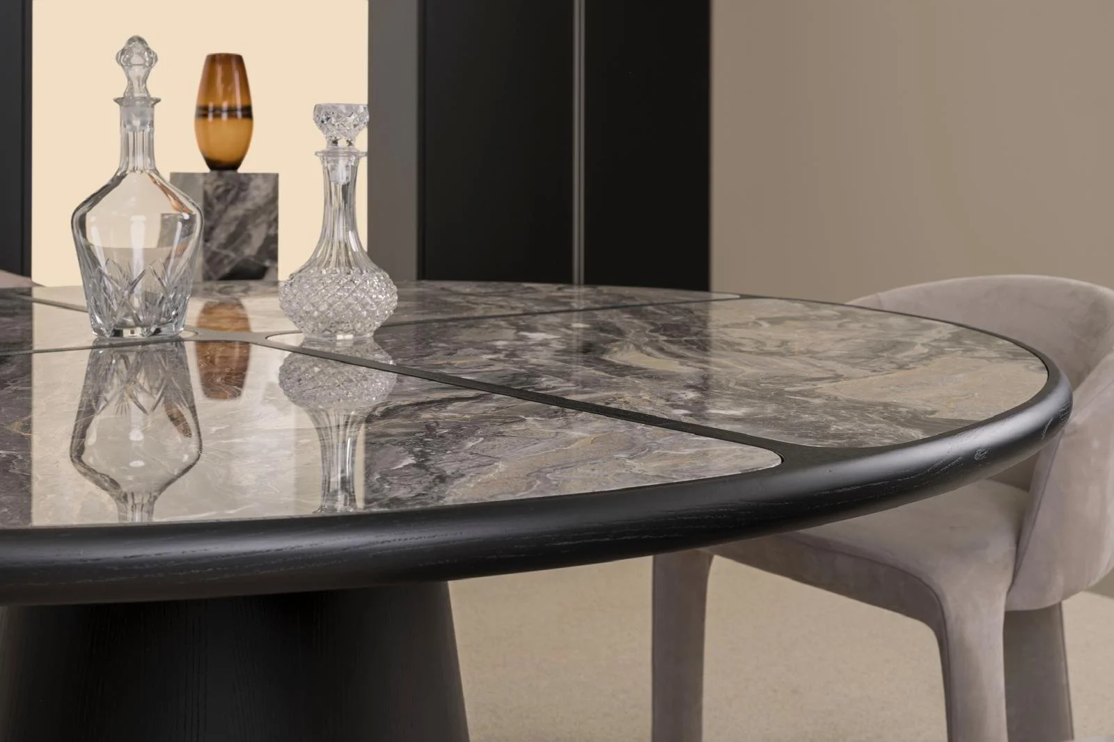 FUGA TABLE_MARBLE_4.jpeg