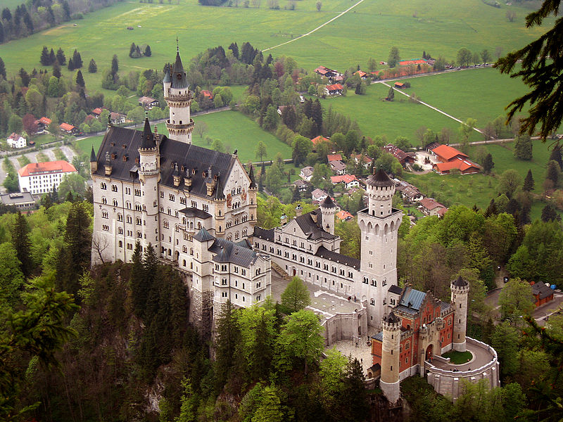 Travel to see the Neuschwanstein Castle